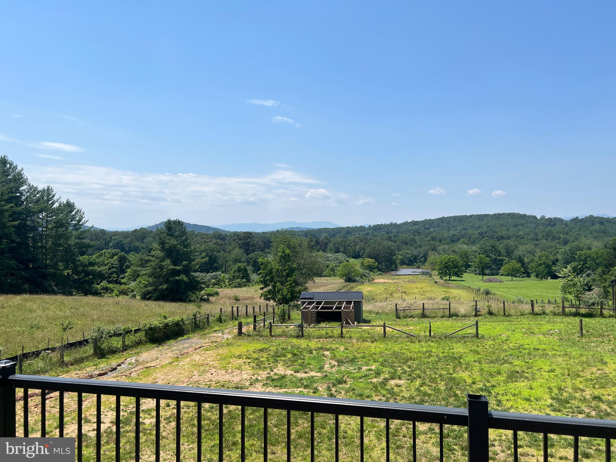 395 SEVEN PONDS ROAD