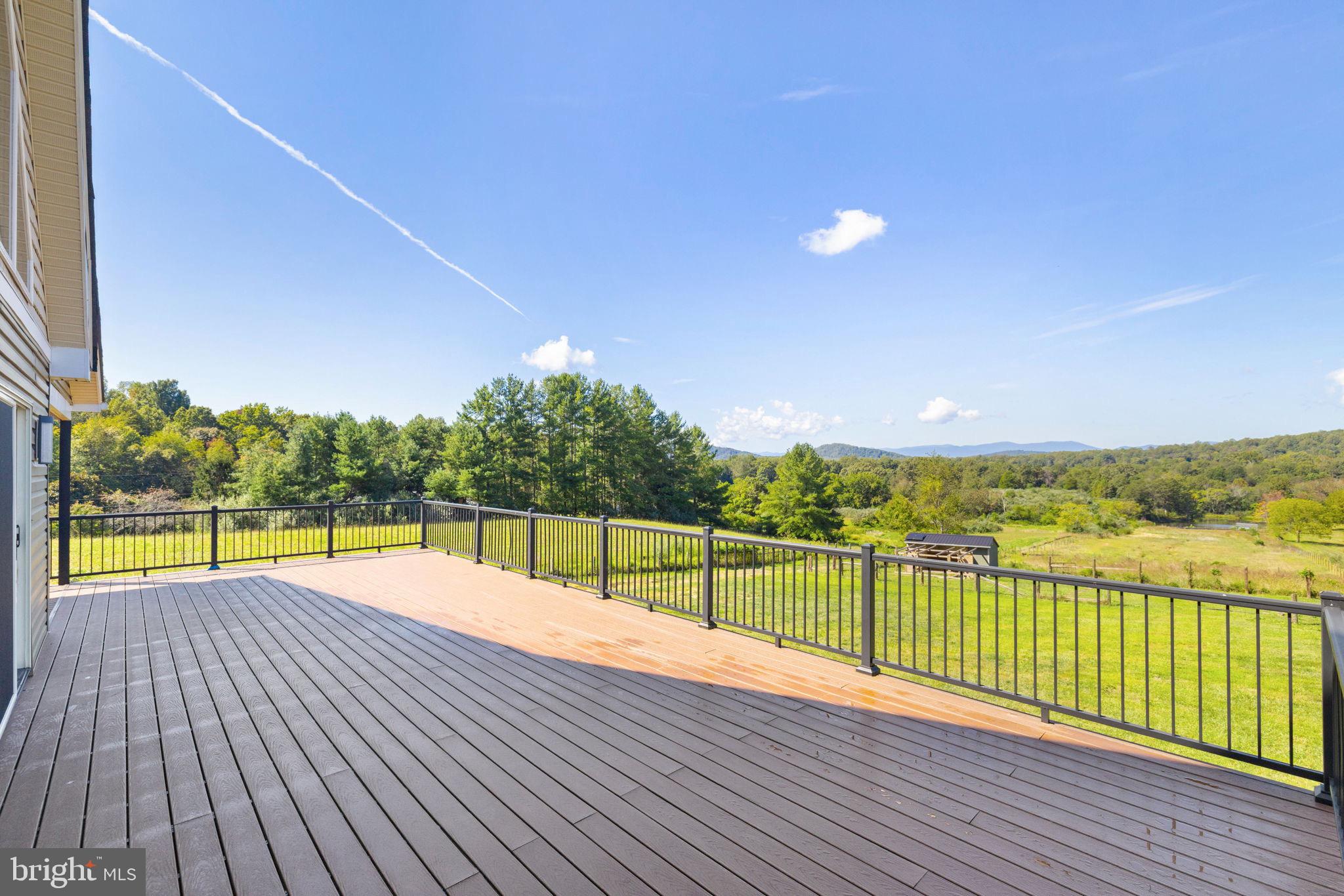 395 SEVEN PONDS ROAD