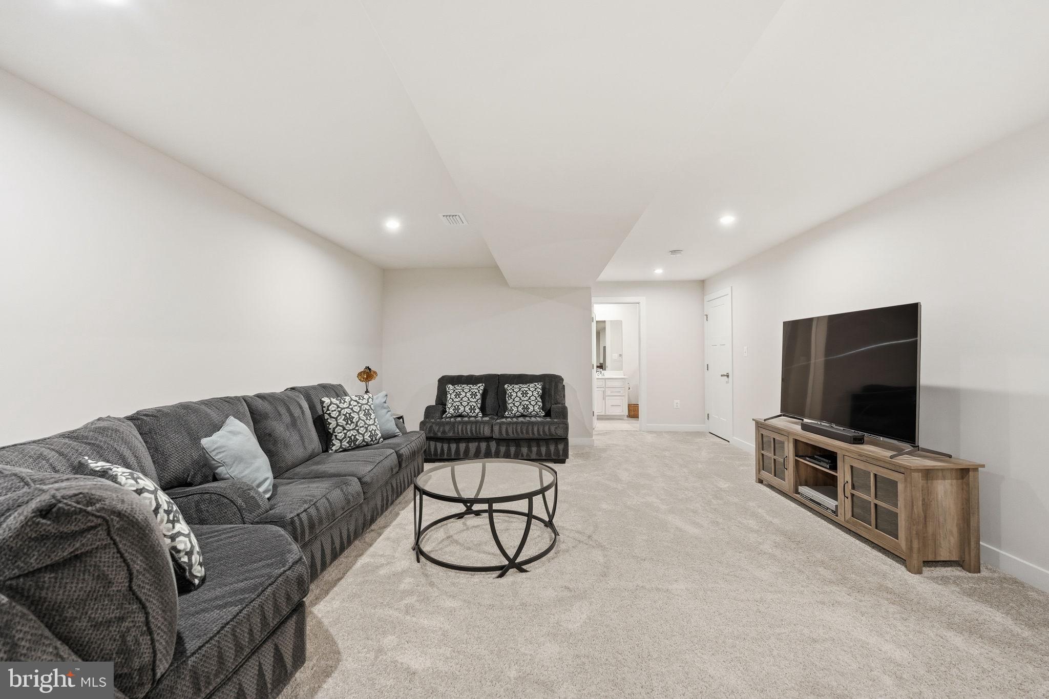 FAWN LAKE - Residential