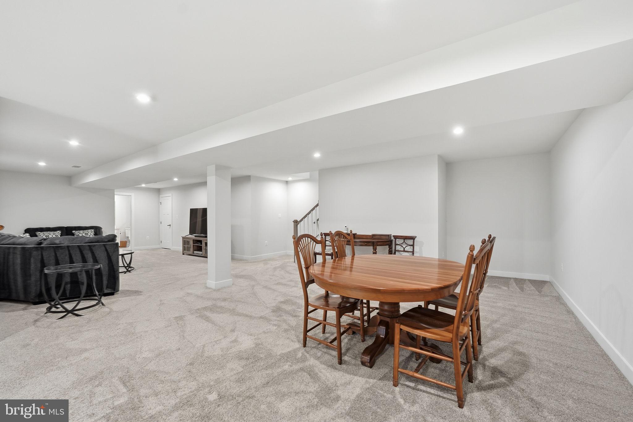 FAWN LAKE - Residential