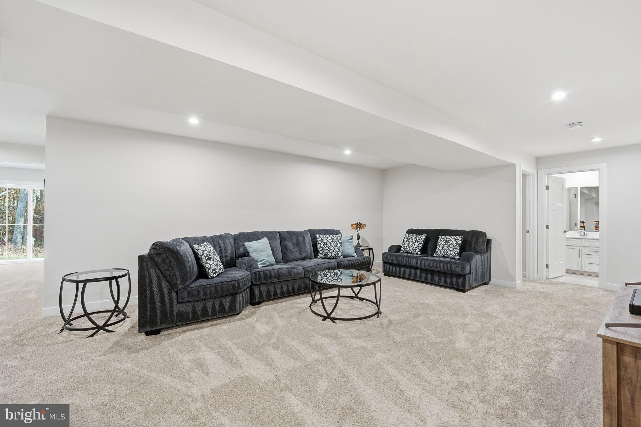 FAWN LAKE - Residential