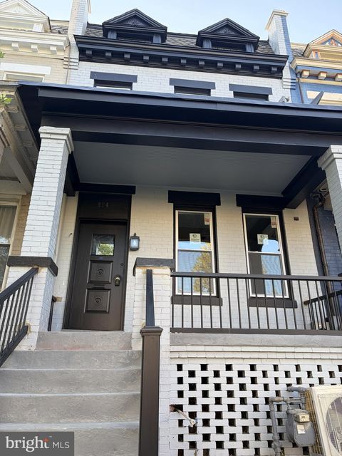 Photo of 914 5th Street NE, WASHINGTON, DC 20002 (MLS # DCDC2255854)