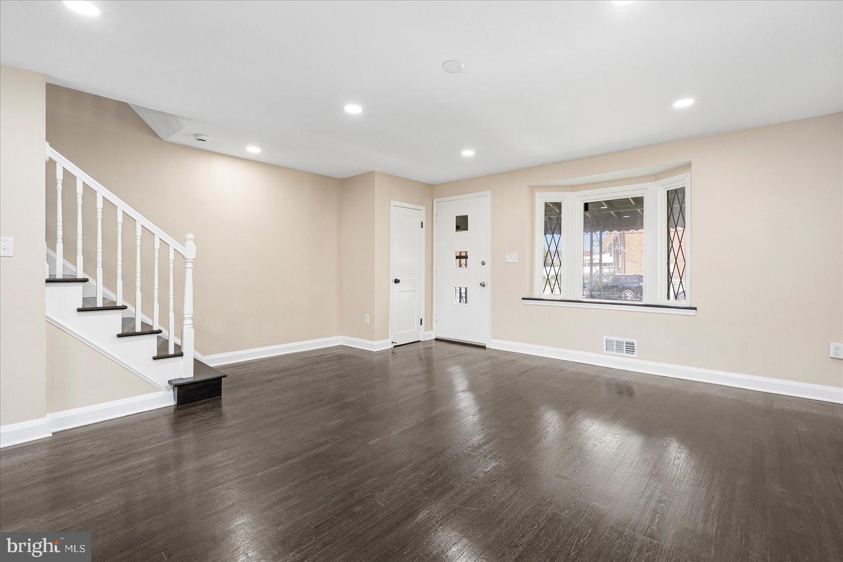 WEST INVERNESS - Residential