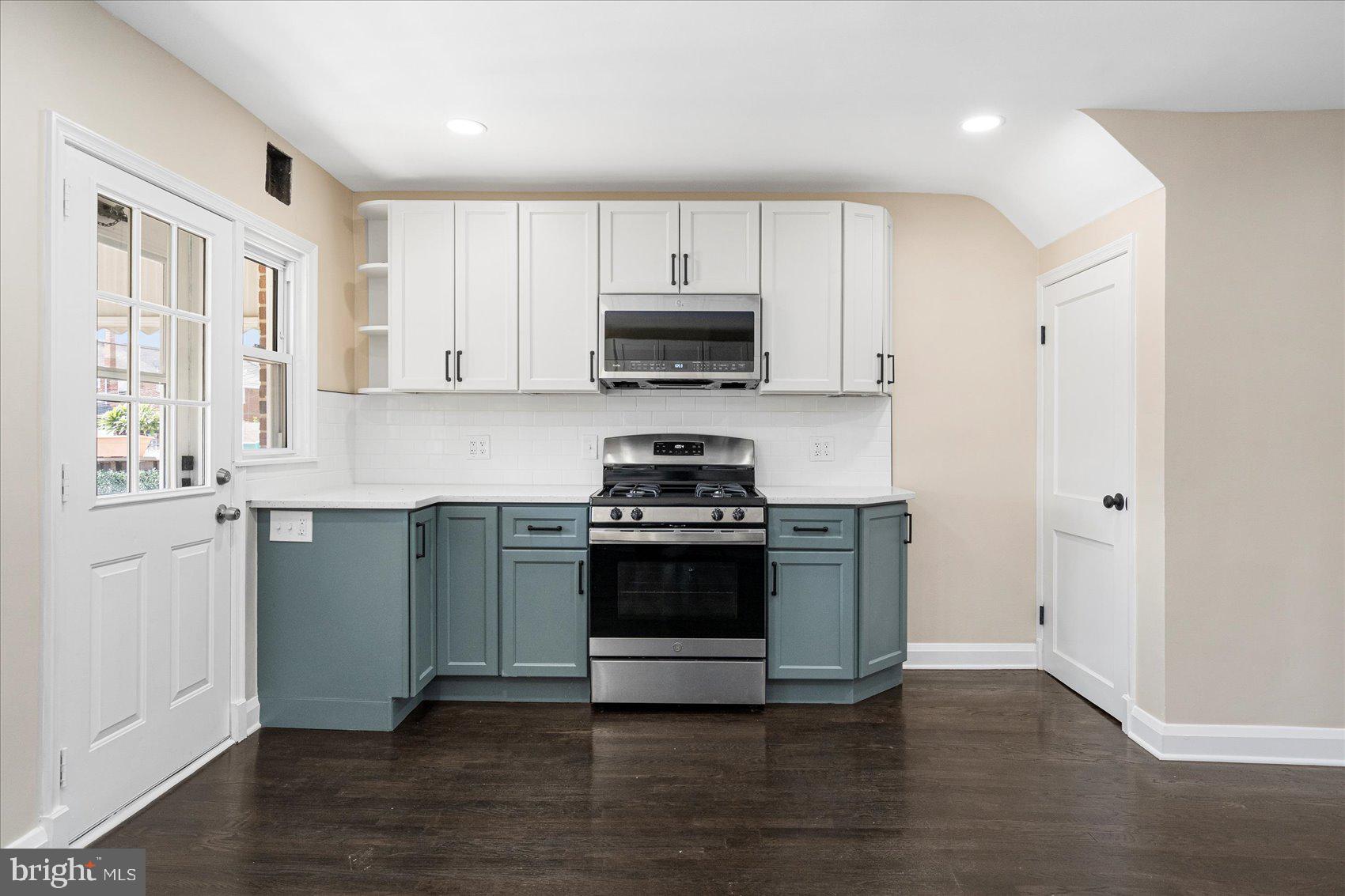 WEST INVERNESS - Residential