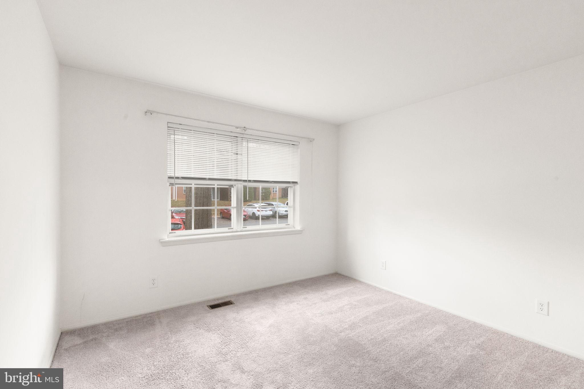 HICKORY HILLS - Residential Lease