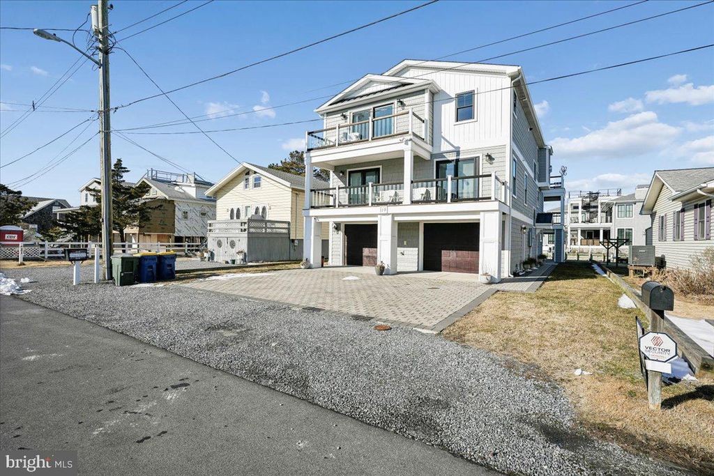 Photo of 19 Bayard Street Extension, FENWICK ISLAND, DE 19944 (MLS # DESU2103900)