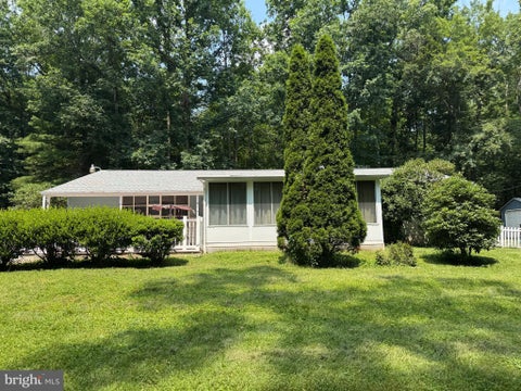 Homes For Sale - 68 Pine Grove Road<br/> Perry County, NEWPORT, PA 17074