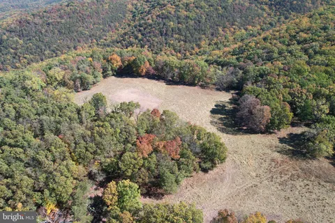 MLS: WVGT2001286