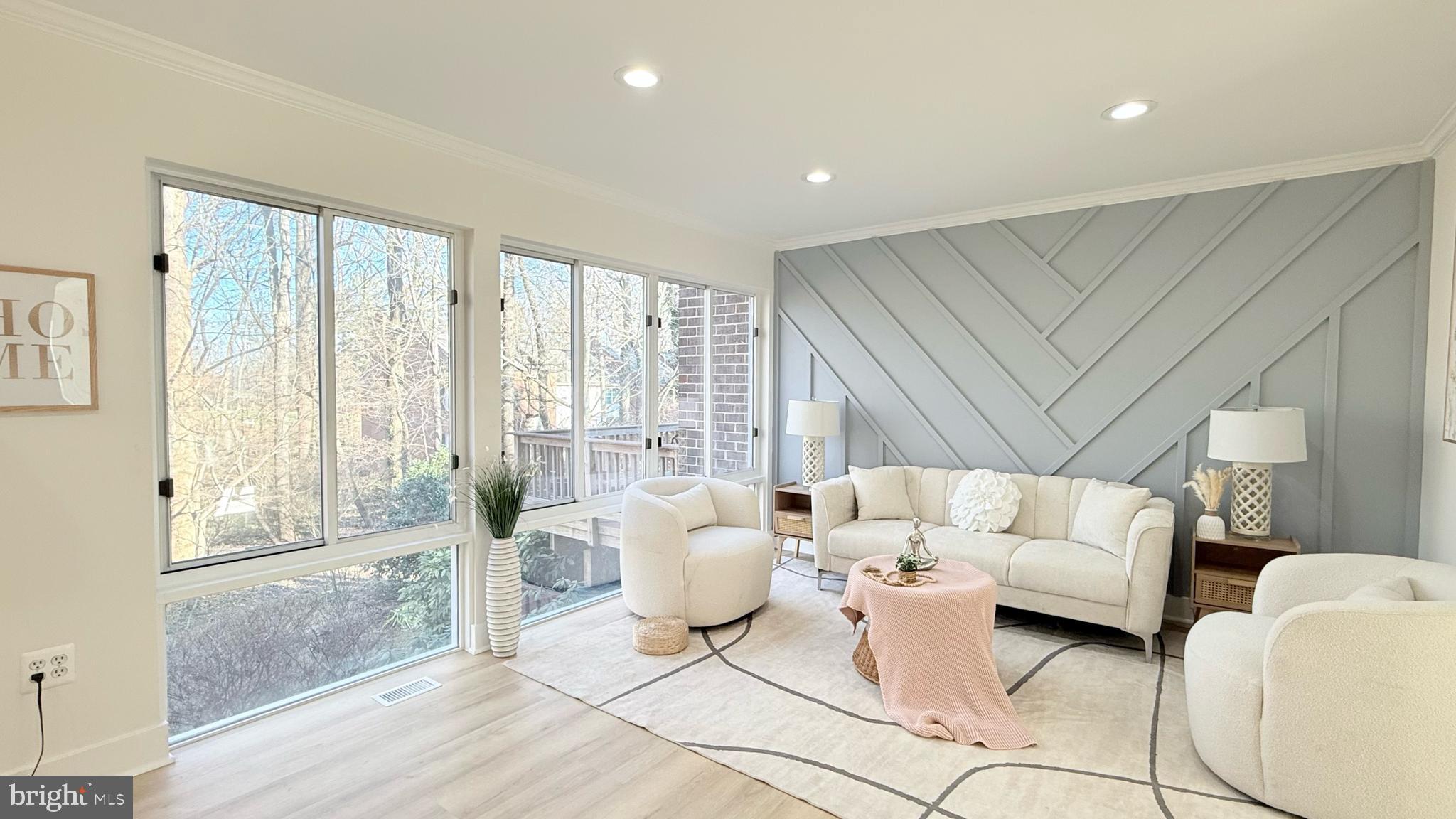 RESTON - Residential