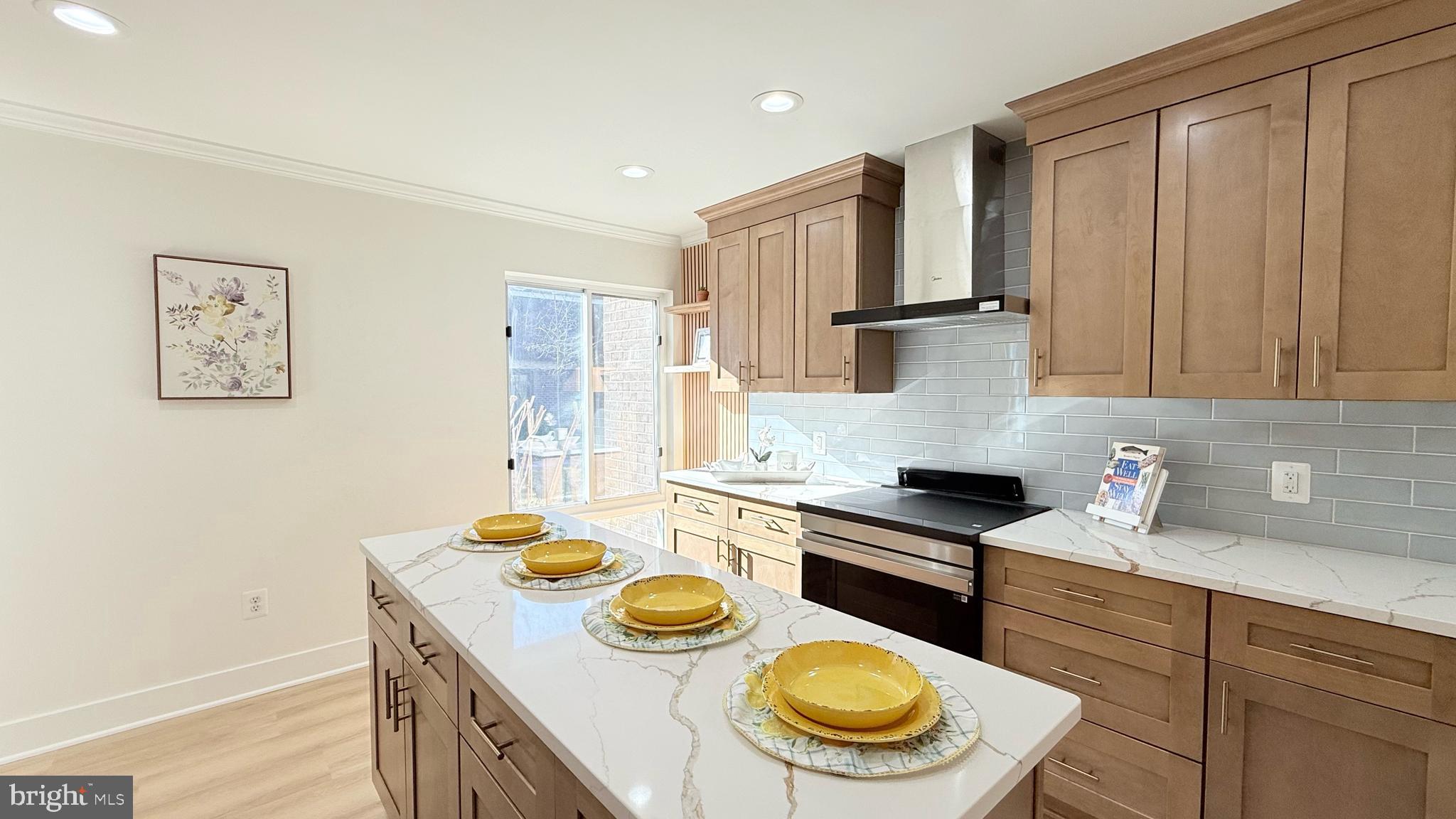 RESTON - Residential