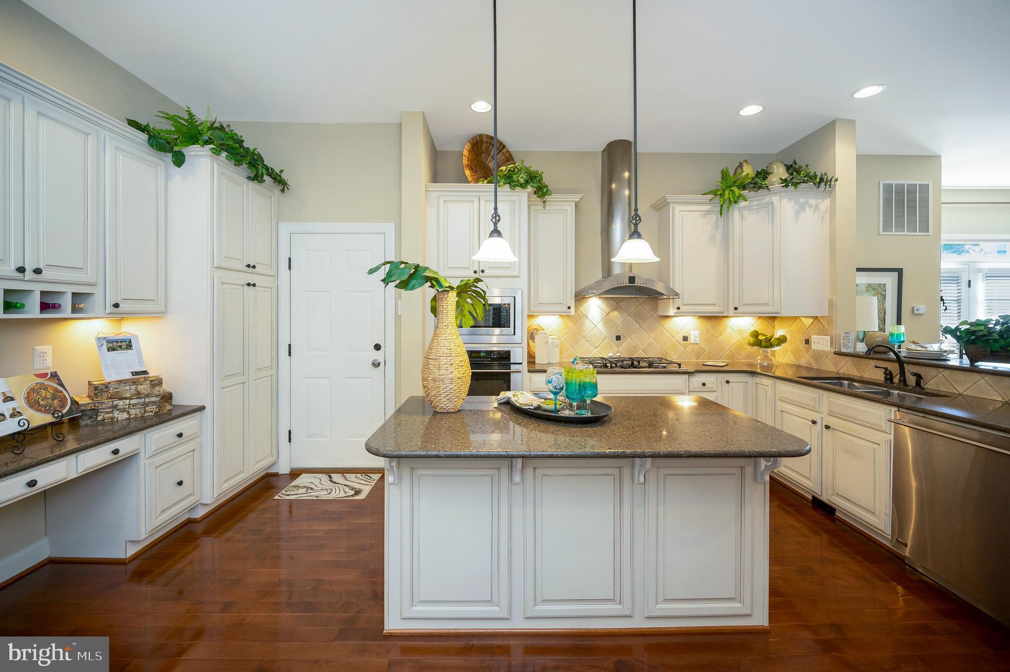 NORTHAMPTON AT KINGSTOWNE - Residential