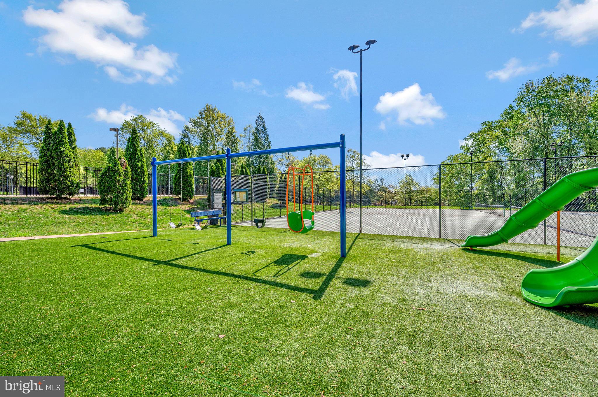 NORTHAMPTON AT KINGSTOWNE - Residential