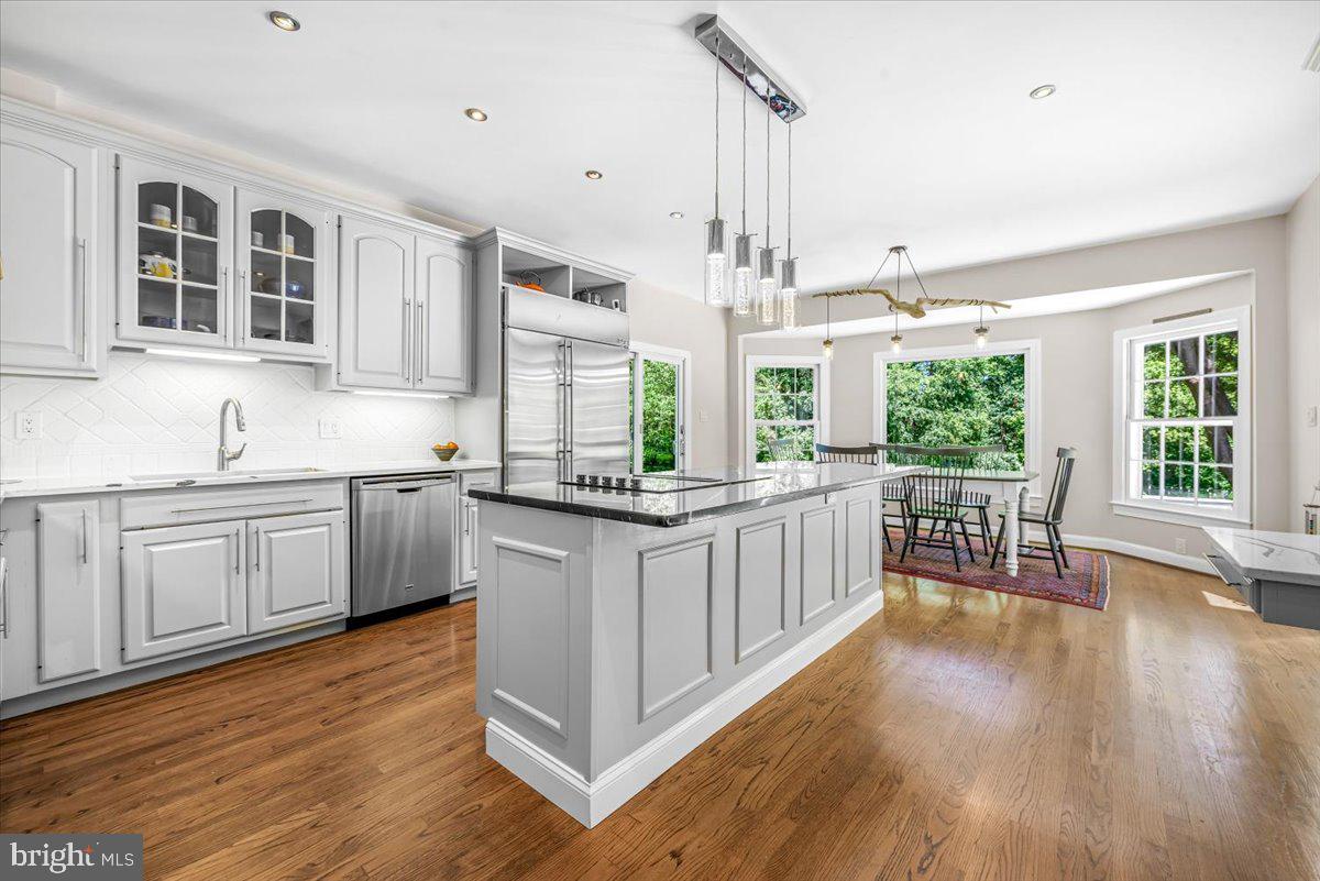 12324 RIVERS EDGE