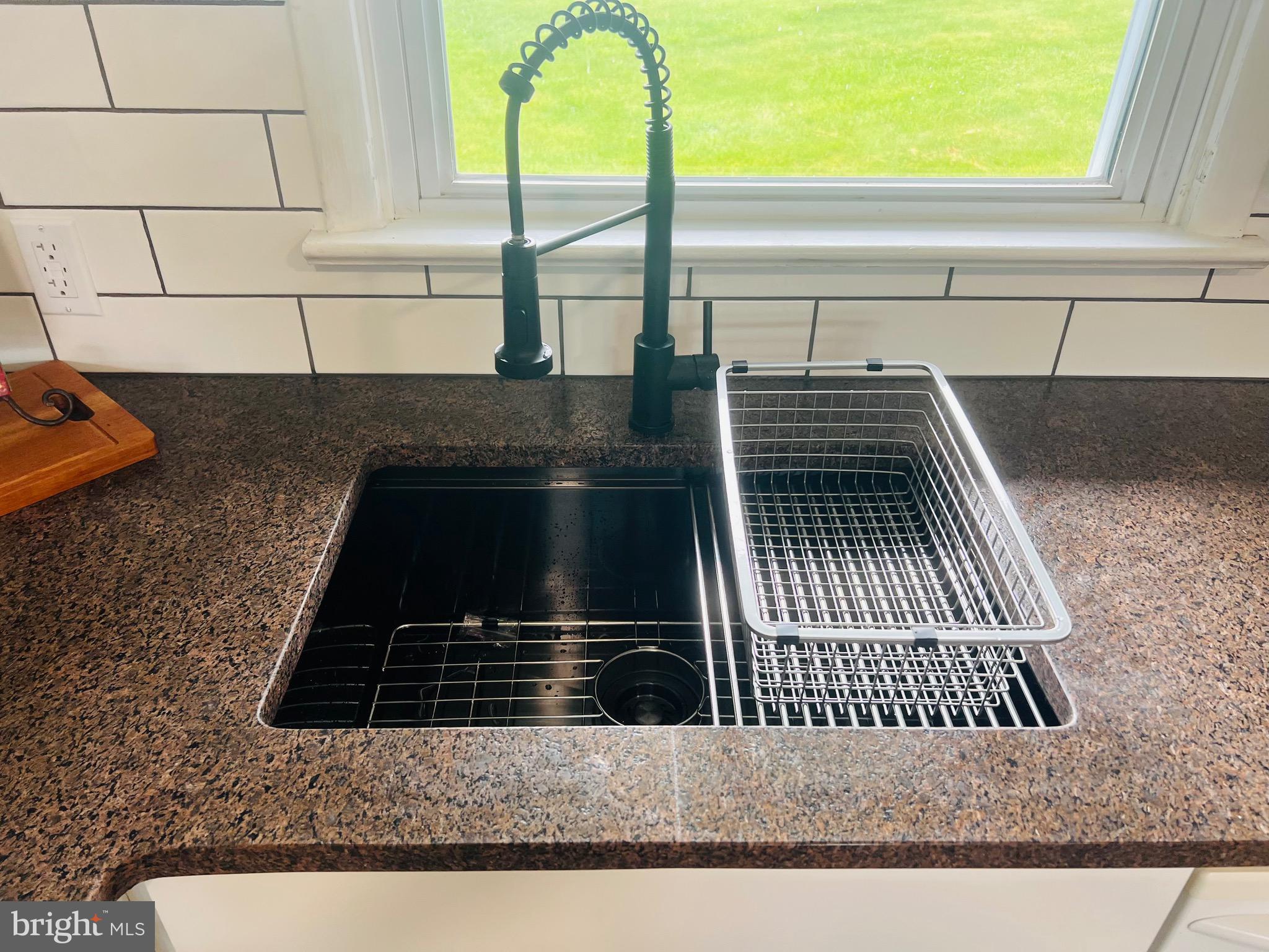 WESTVIEW ACRES - Residential