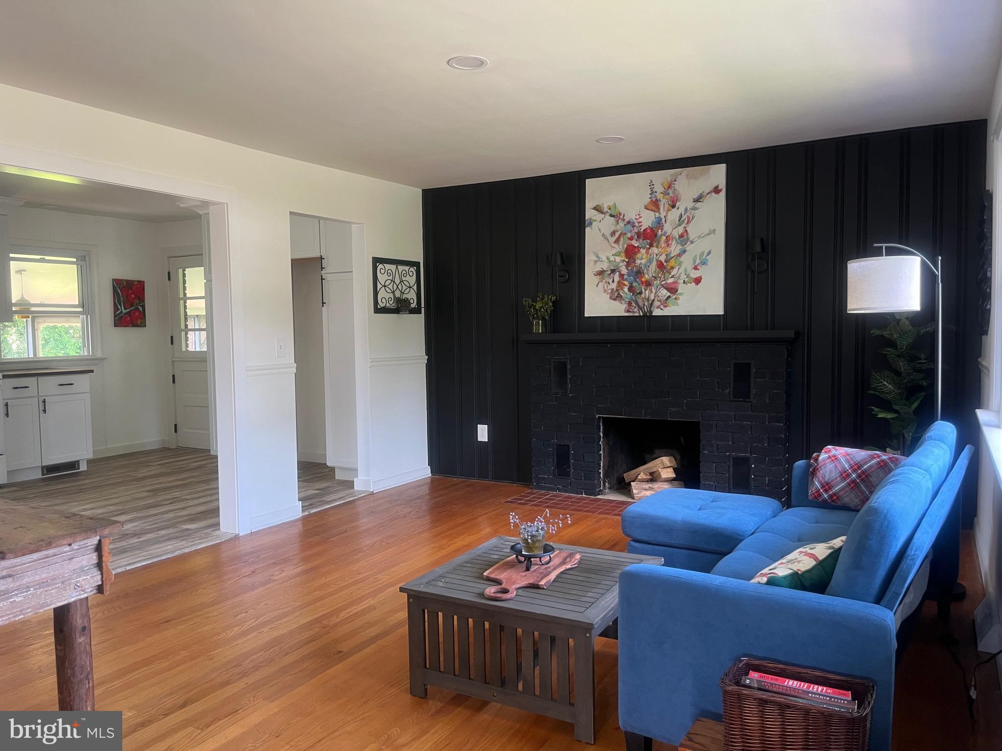 WESTVIEW ACRES - Residential