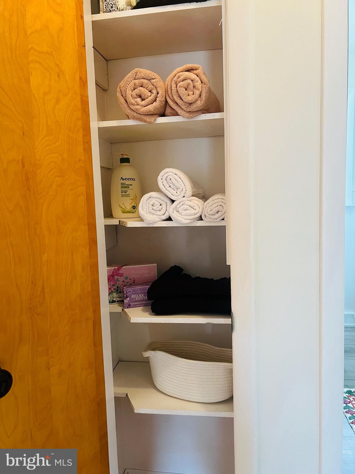 WESTVIEW ACRES - Residential