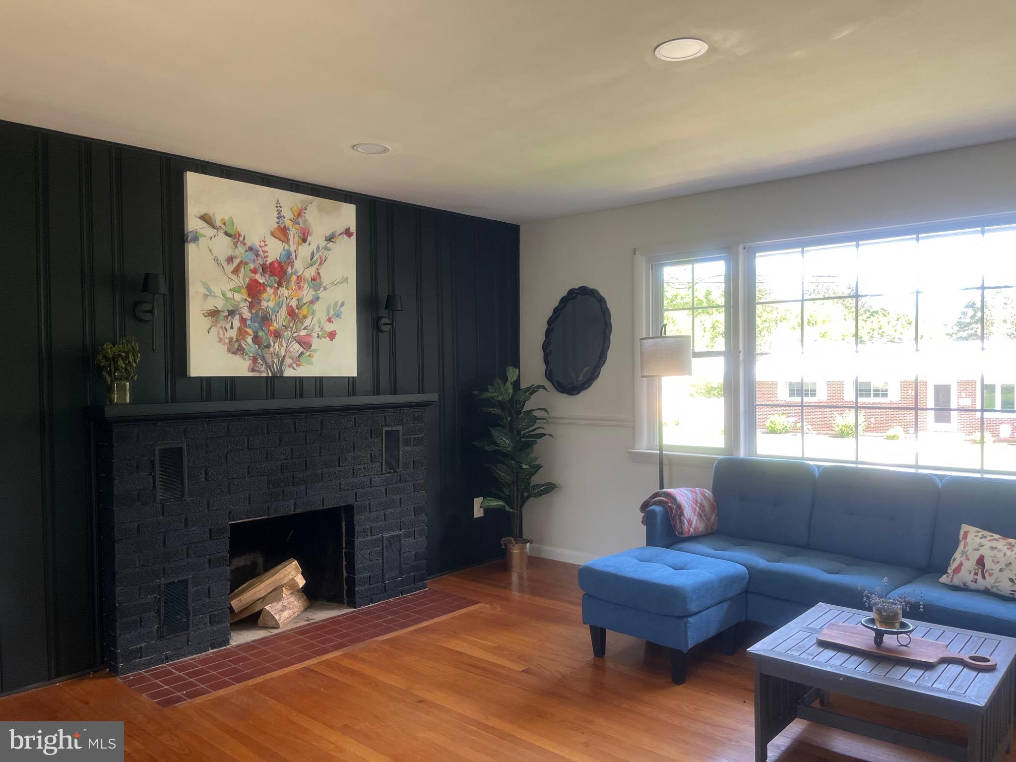 WESTVIEW ACRES - Residential