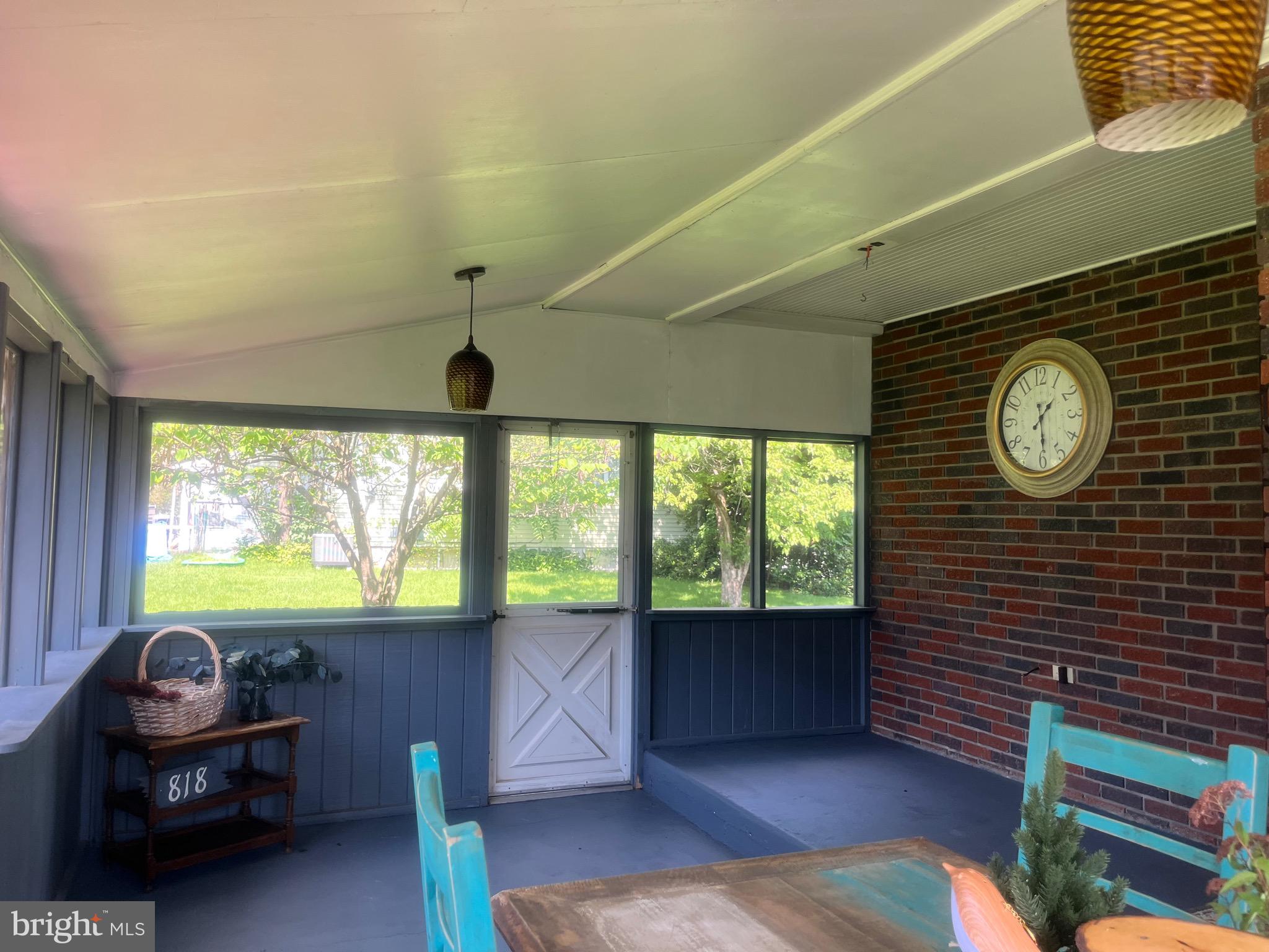 WESTVIEW ACRES - Residential