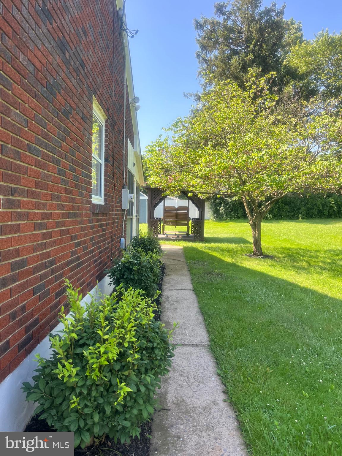 WESTVIEW ACRES - Residential