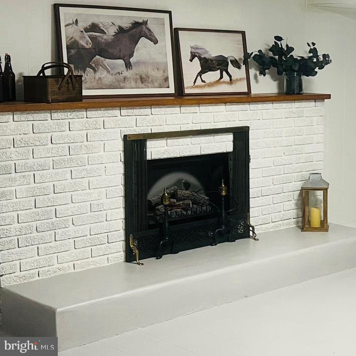 WESTVIEW ACRES - Residential