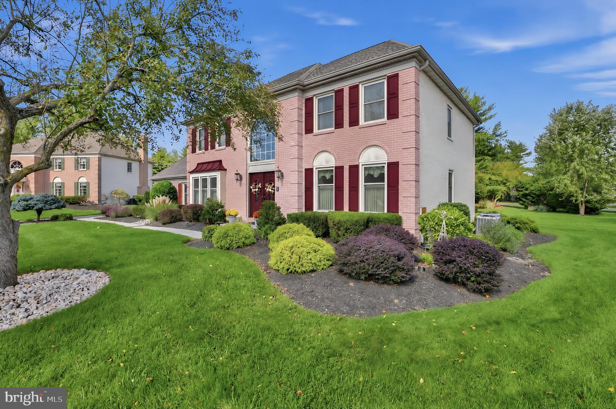 700 FOX HOLLOW DRIVE