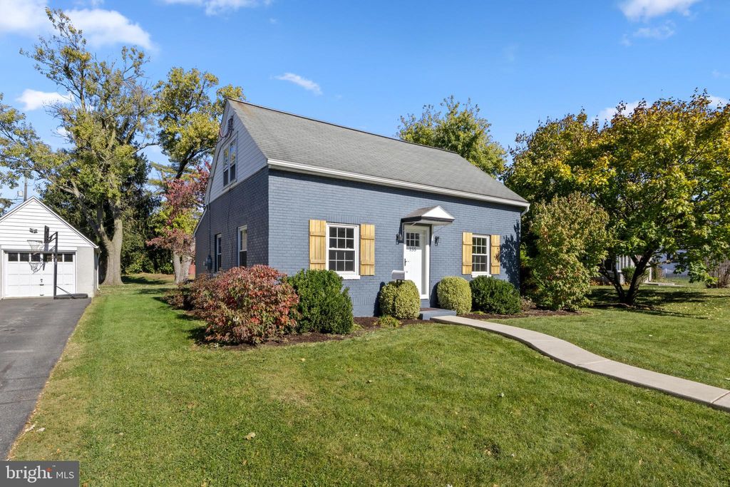 Photo of 155 W Broad Street, Salunga, PA 17538 (MLS # PALA2059234)