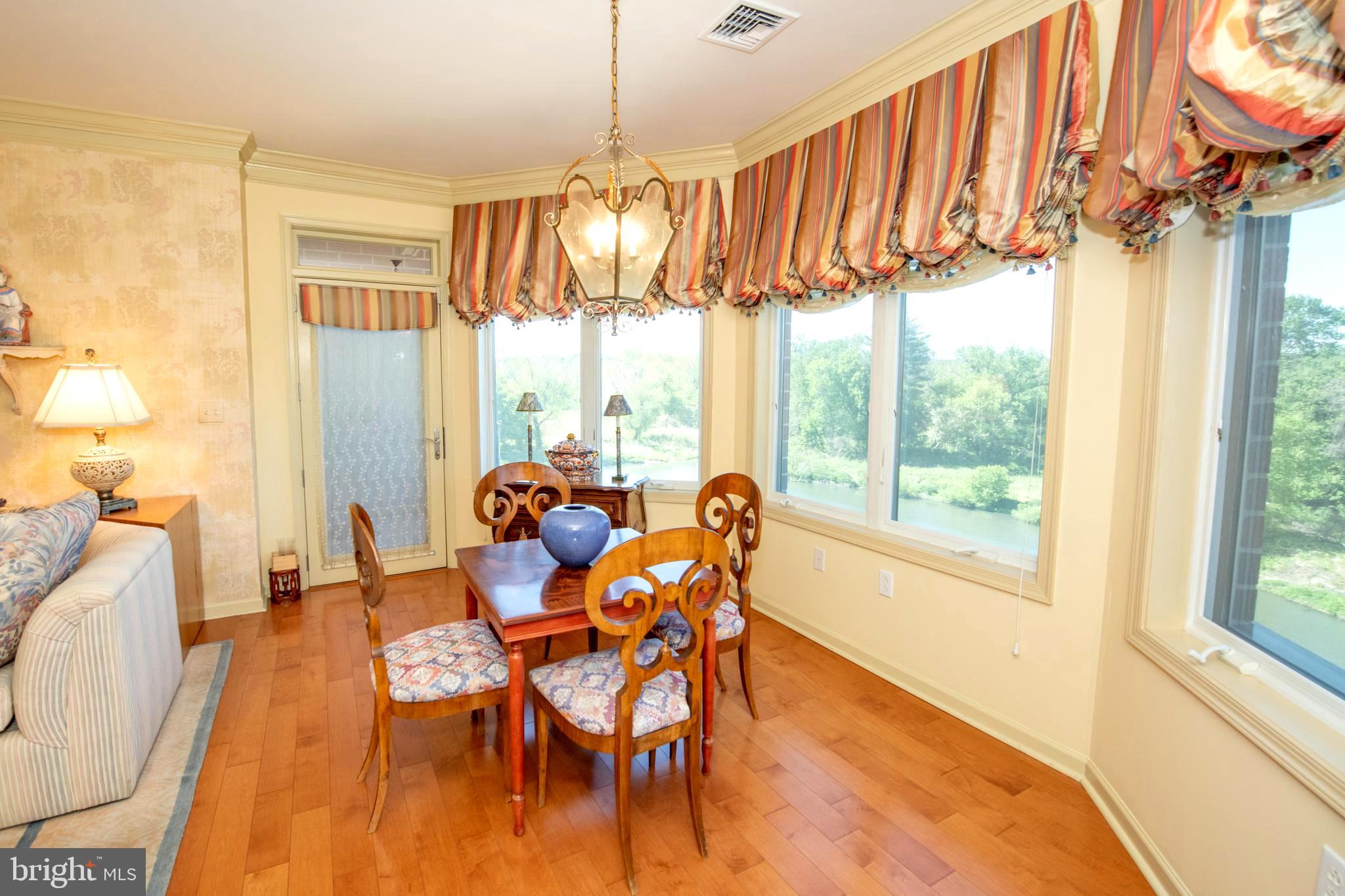 HUNTINGDON PLACE - Residential