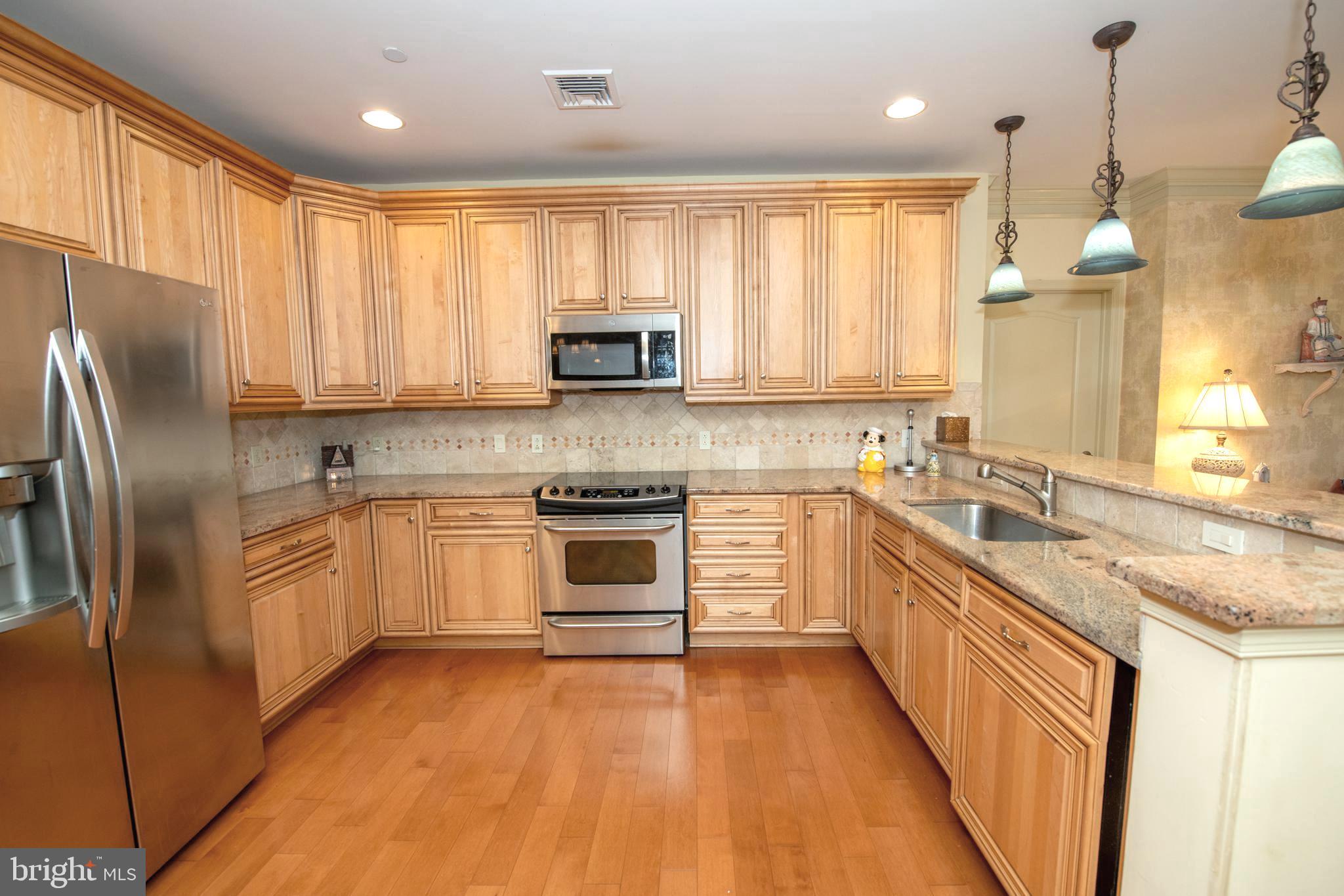 HUNTINGDON PLACE - Residential