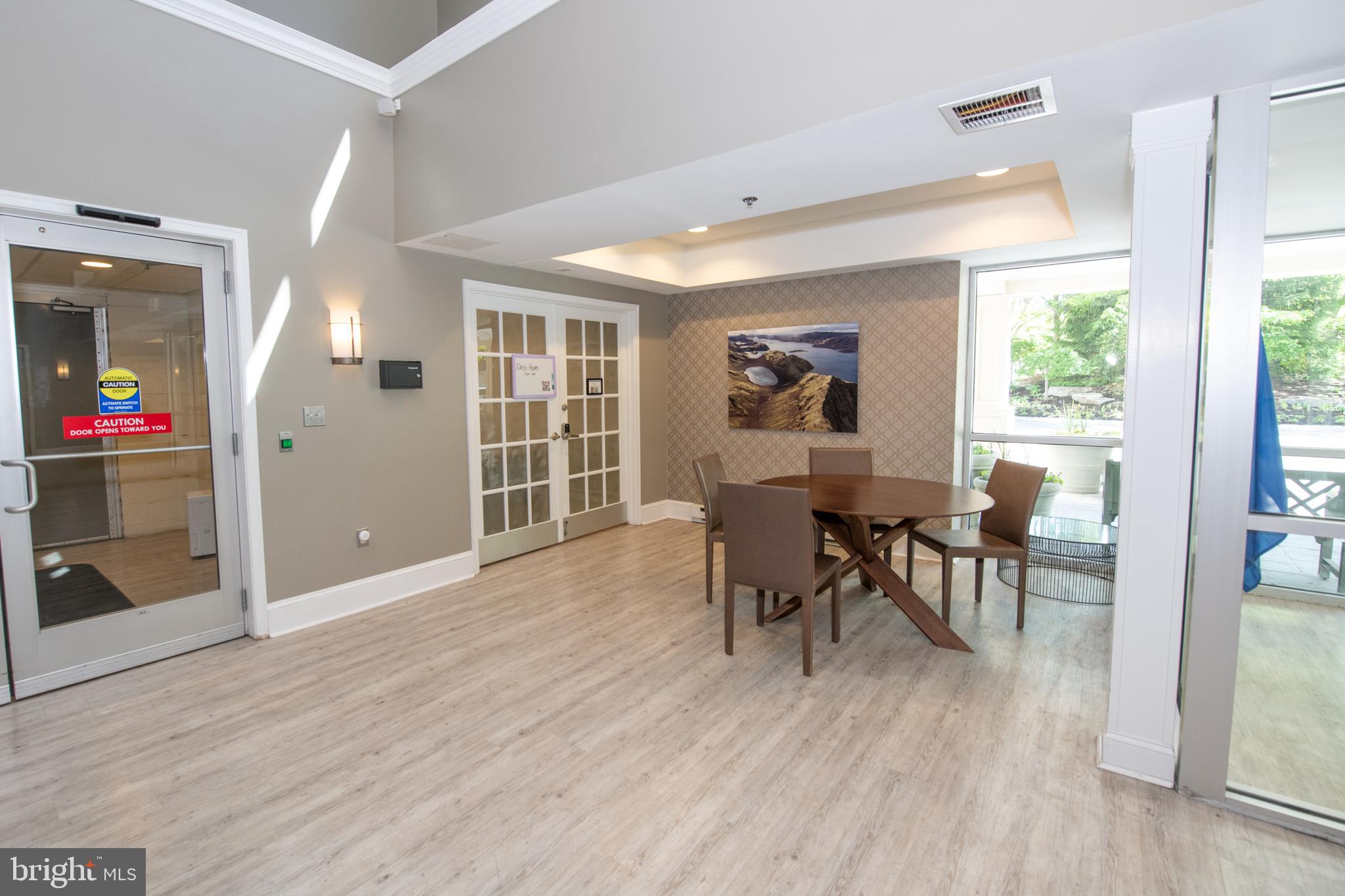 HUNTINGDON PLACE - Residential