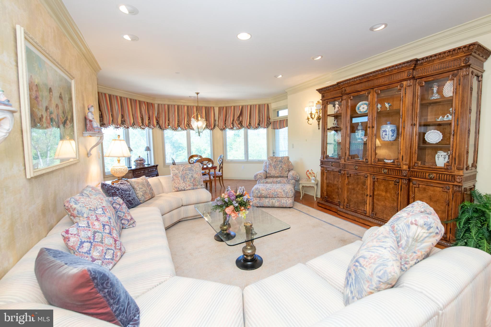 HUNTINGDON PLACE - Residential