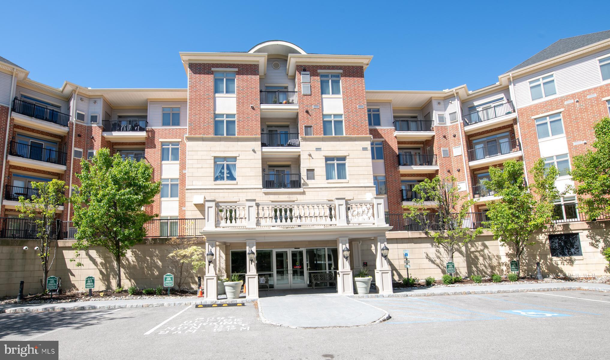 HUNTINGDON PLACE - Residential