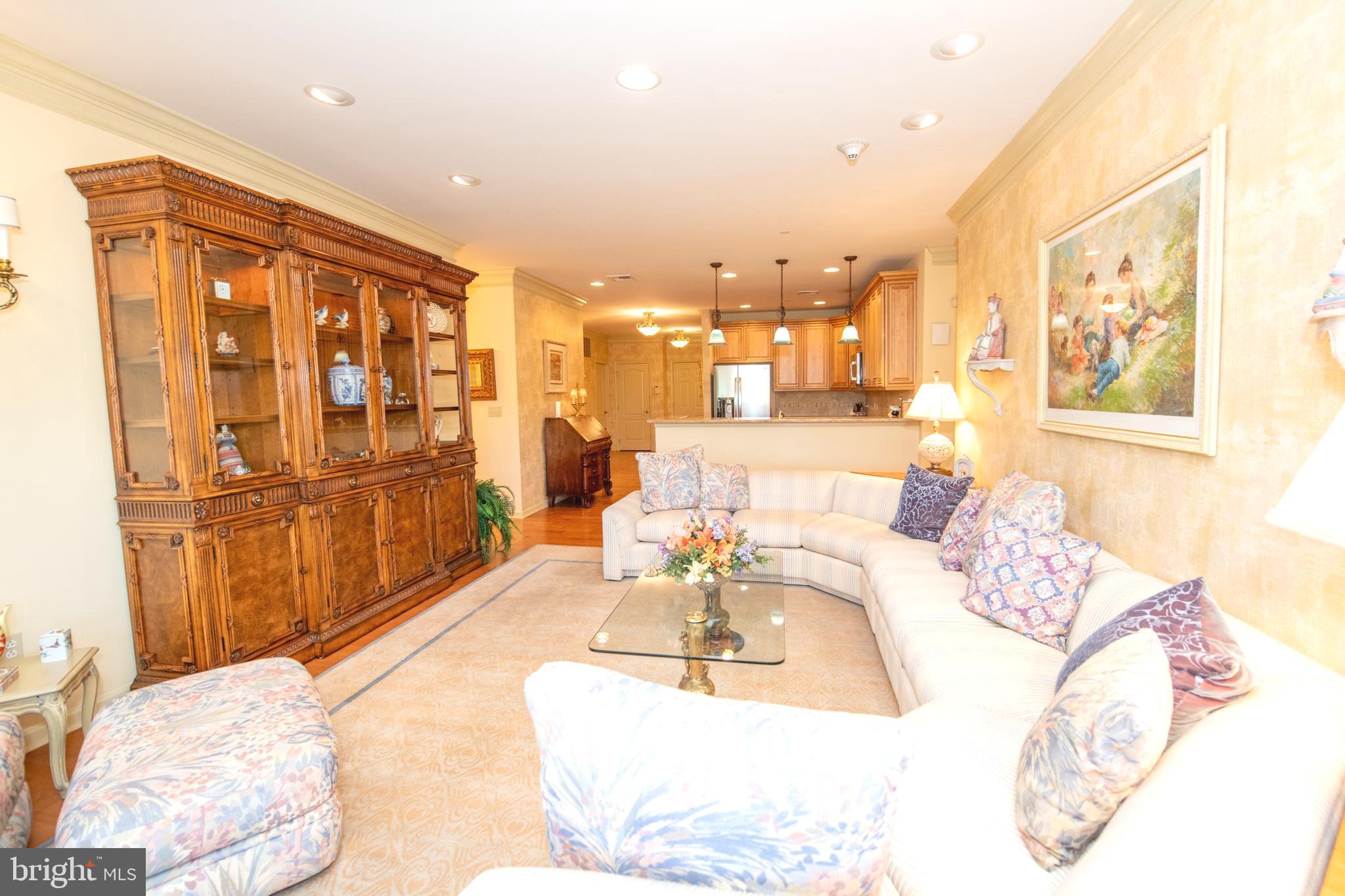 HUNTINGDON PLACE - Residential