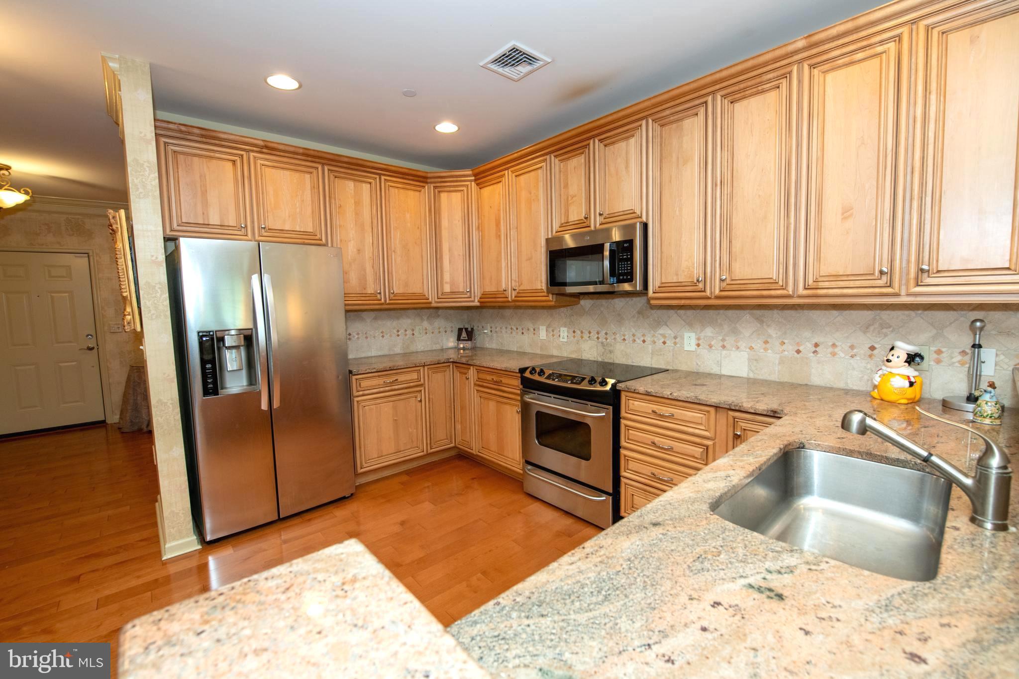 HUNTINGDON PLACE - Residential