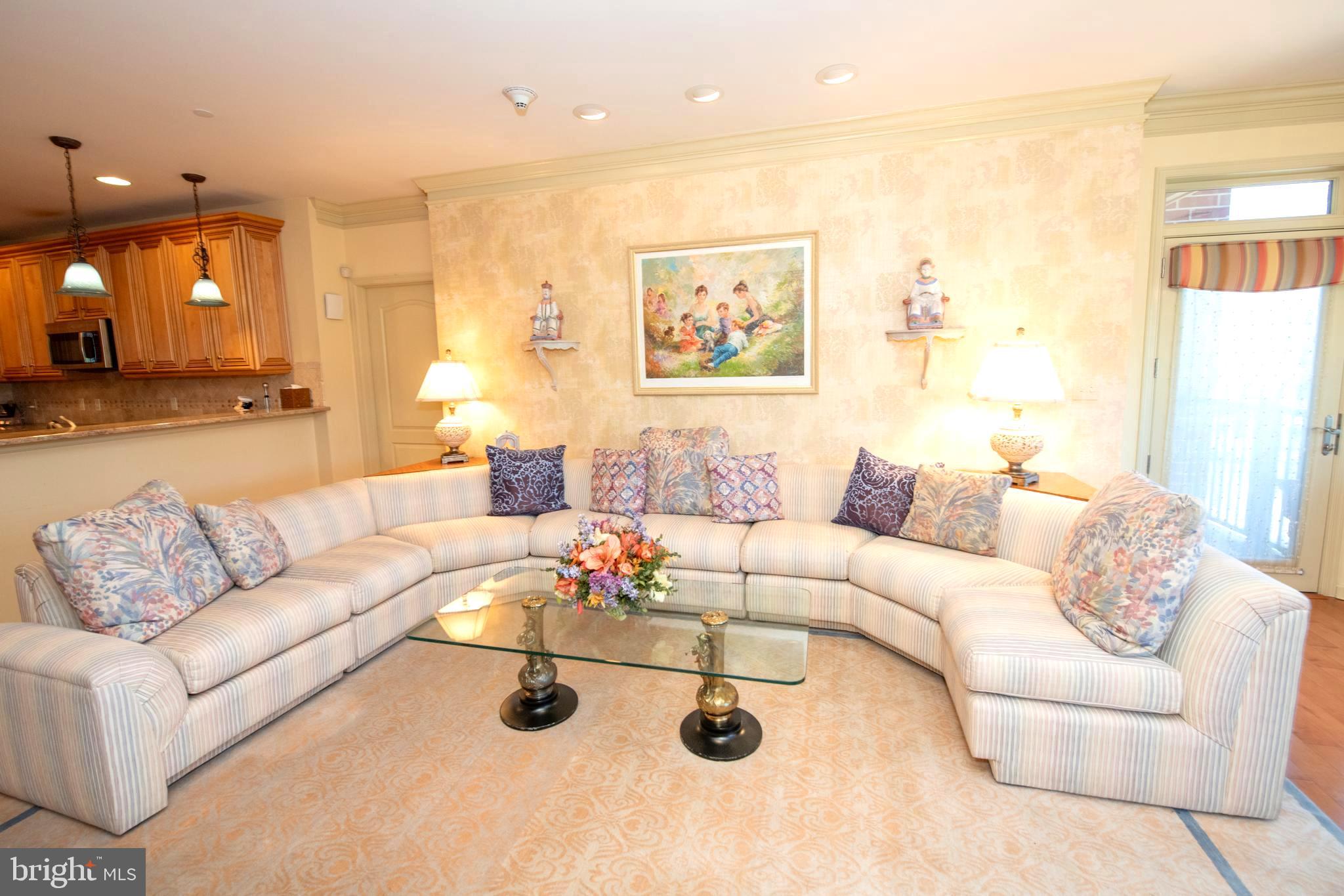 HUNTINGDON PLACE - Residential