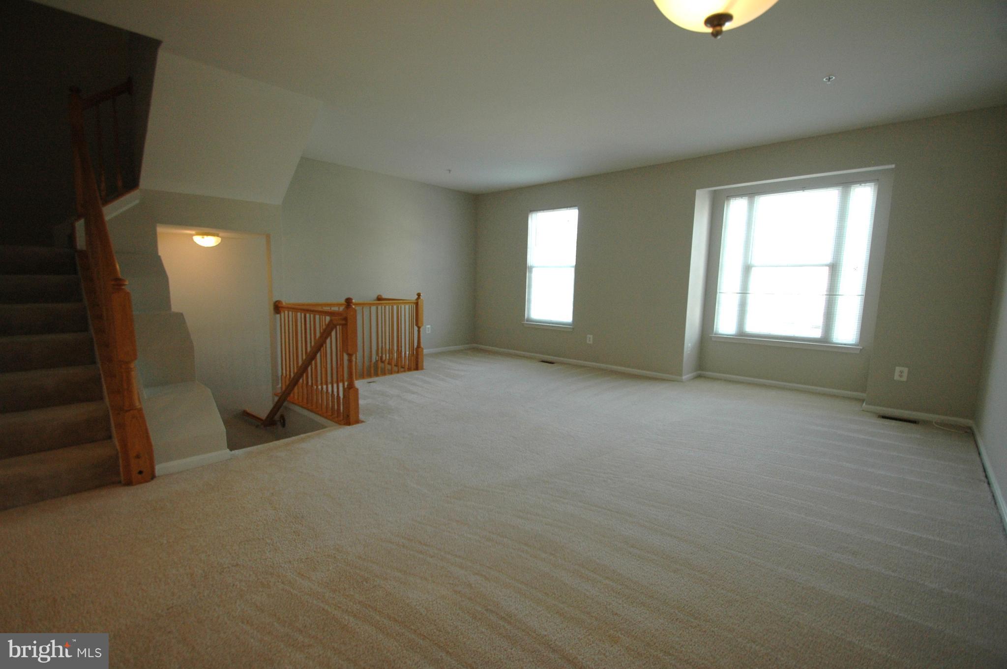 RIVER OAKS - Residential