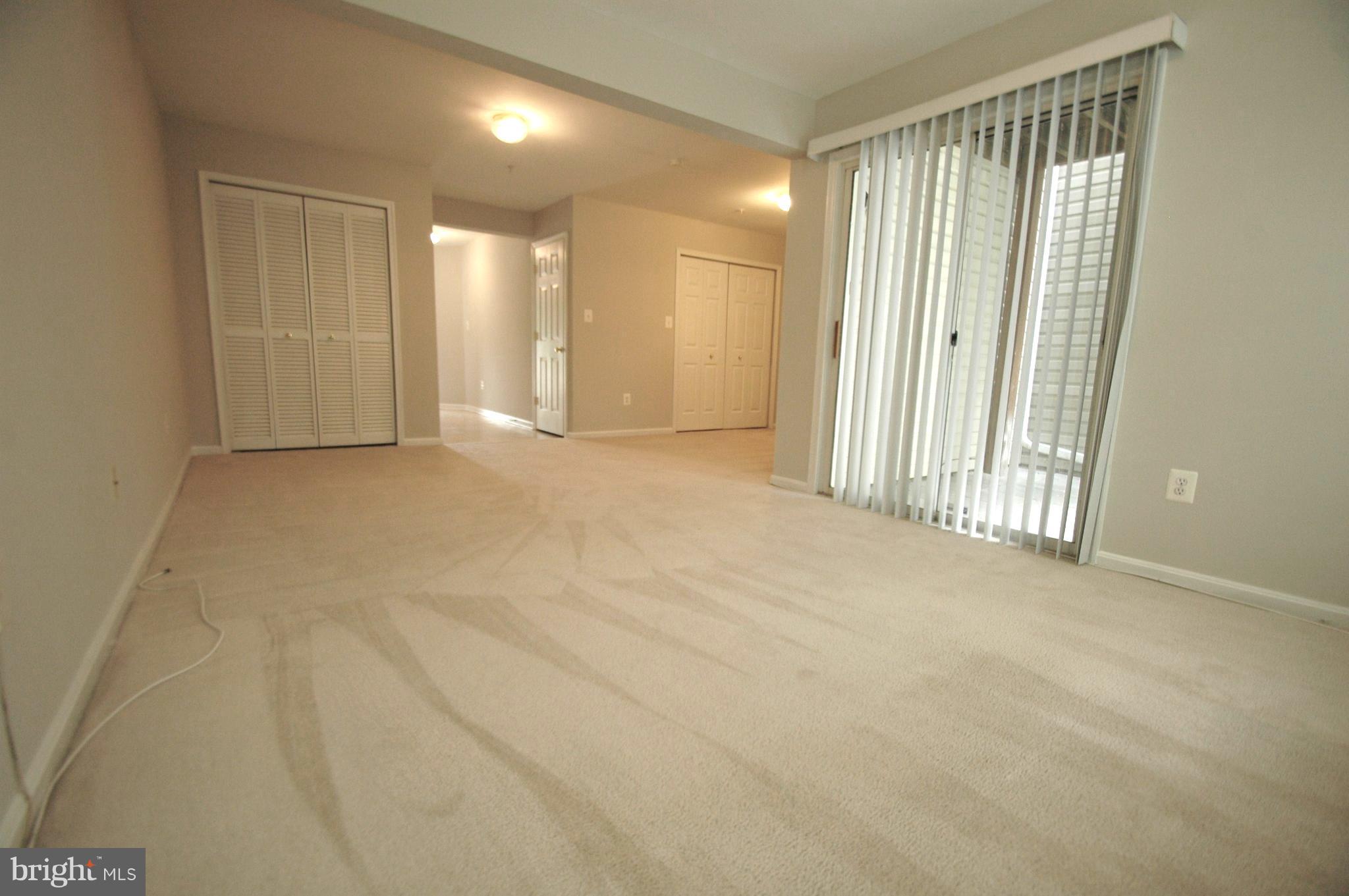 RIVER OAKS - Residential