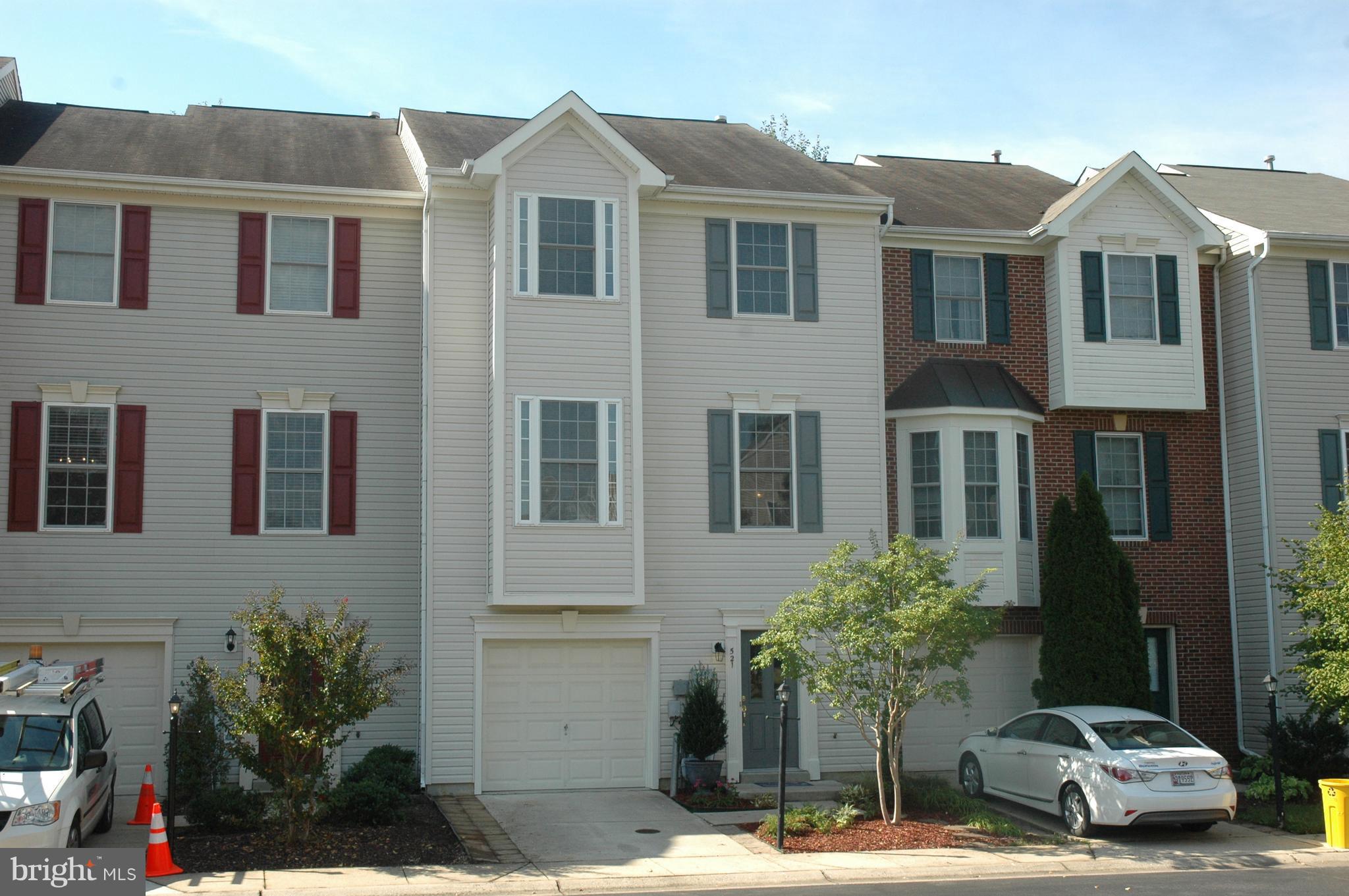 RIVER OAKS - Residential