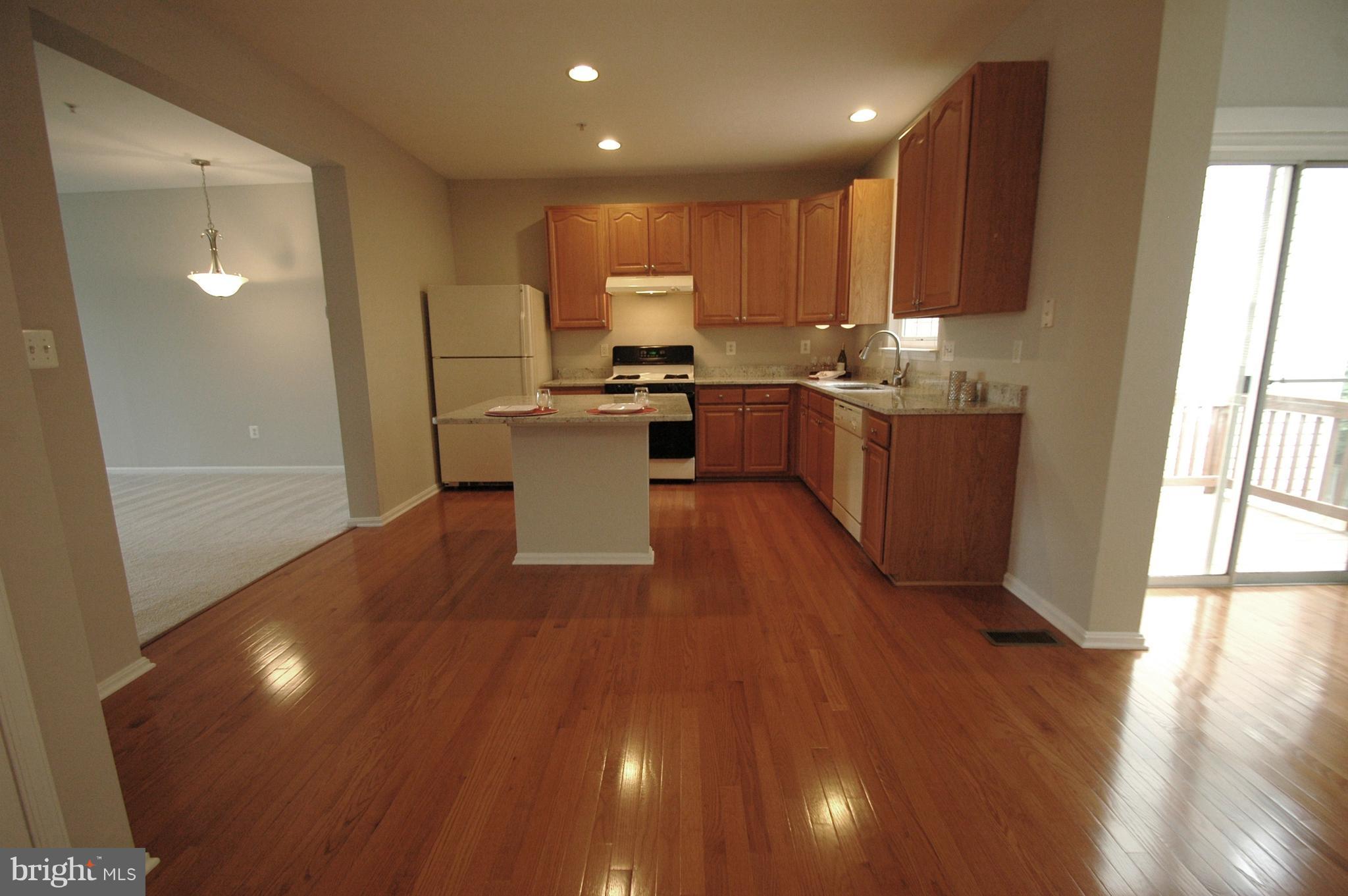 RIVER OAKS - Residential