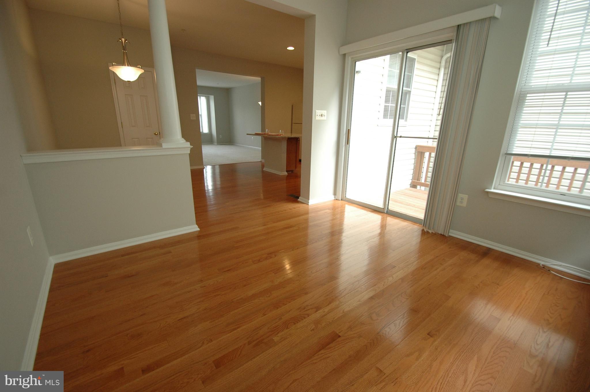 RIVER OAKS - Residential