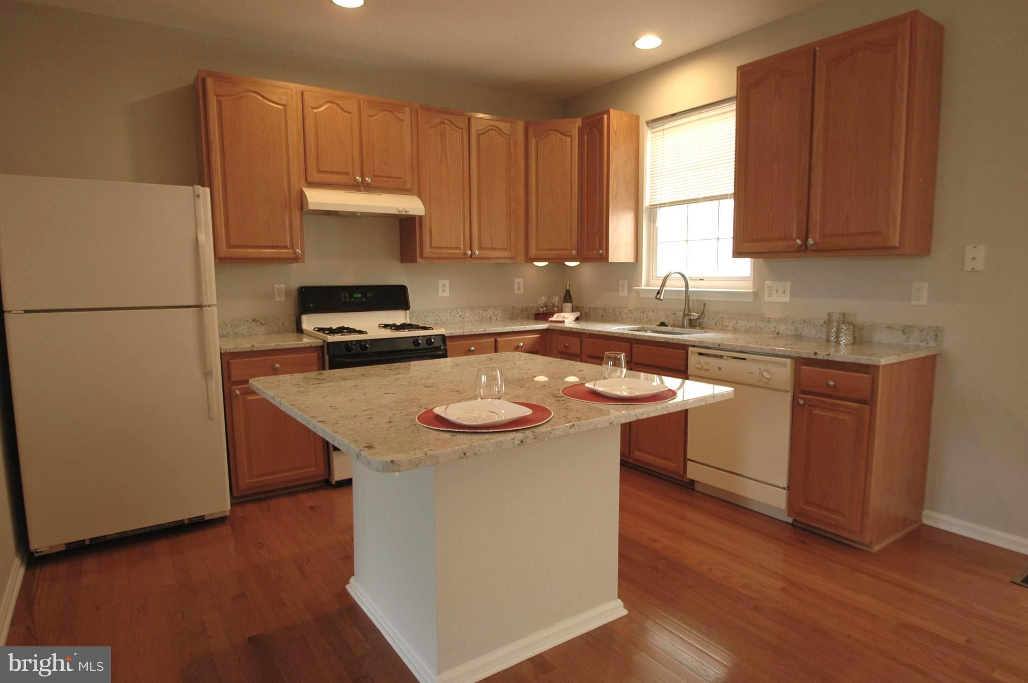 RIVER OAKS - Residential