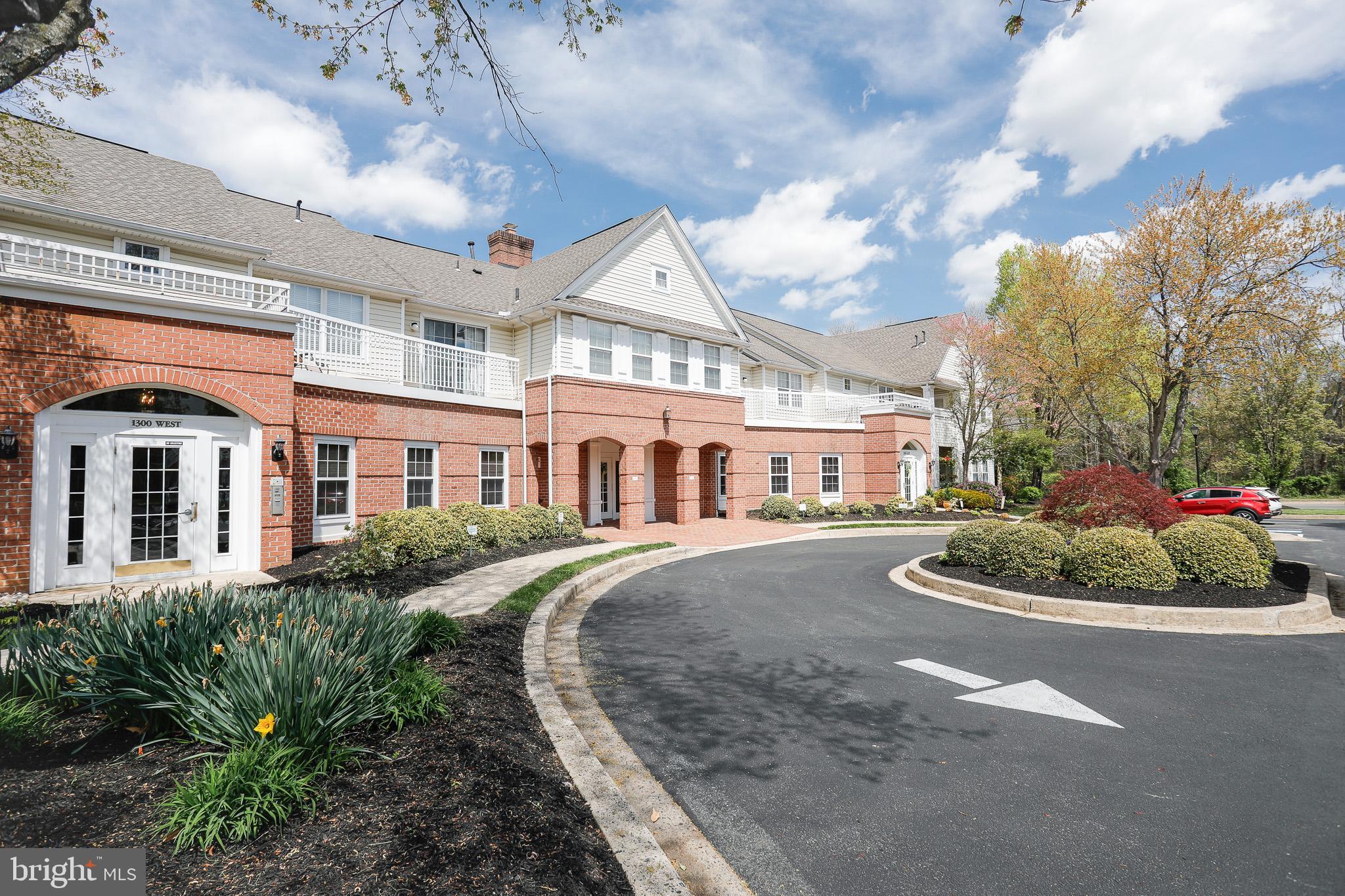 TAYLOR RIDGE CONDOMINIUMS - Residential