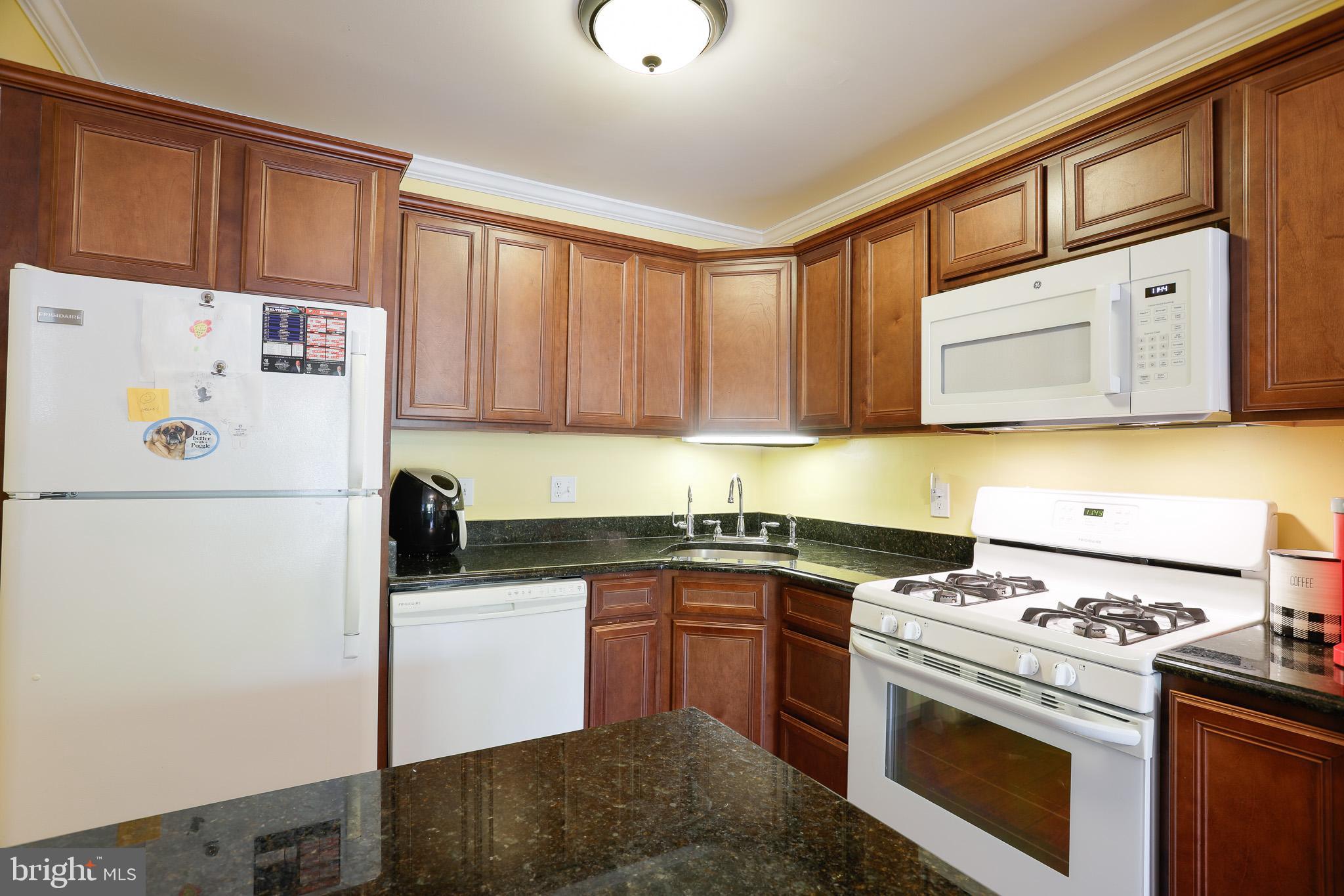 TAYLOR RIDGE CONDOMINIUMS - Residential