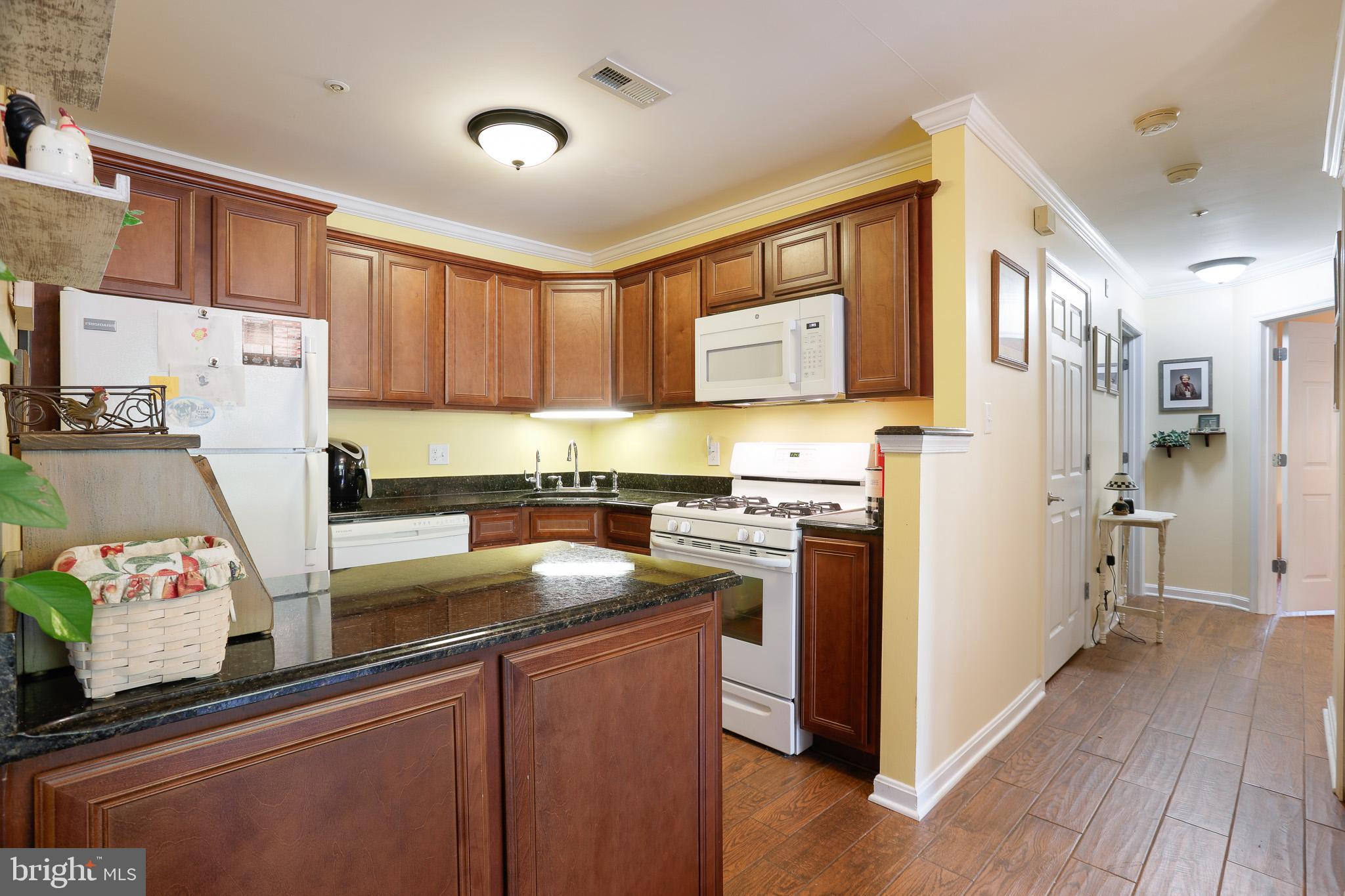 TAYLOR RIDGE CONDOMINIUMS - Residential