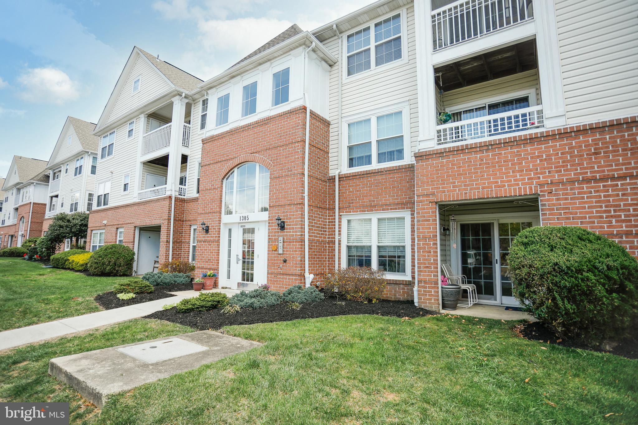 TAYLOR RIDGE CONDOMINIUMS - Residential