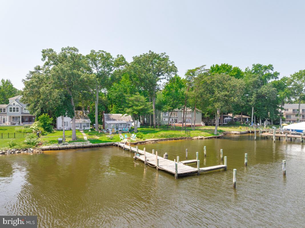 ARUNDEL BEACH - Residential