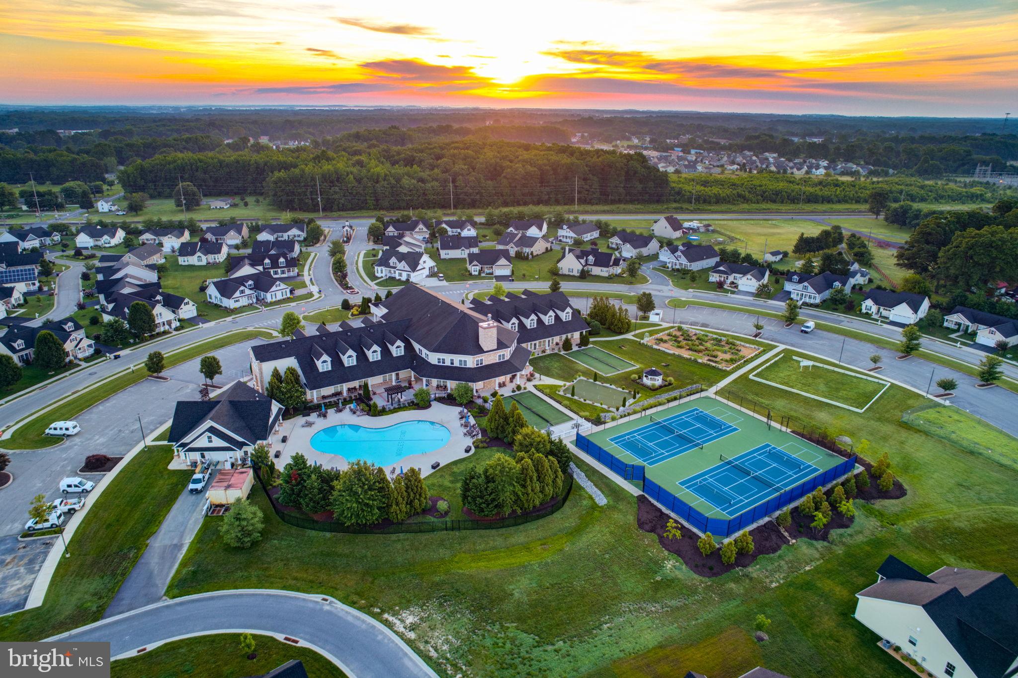 NOBLES POND - Residential