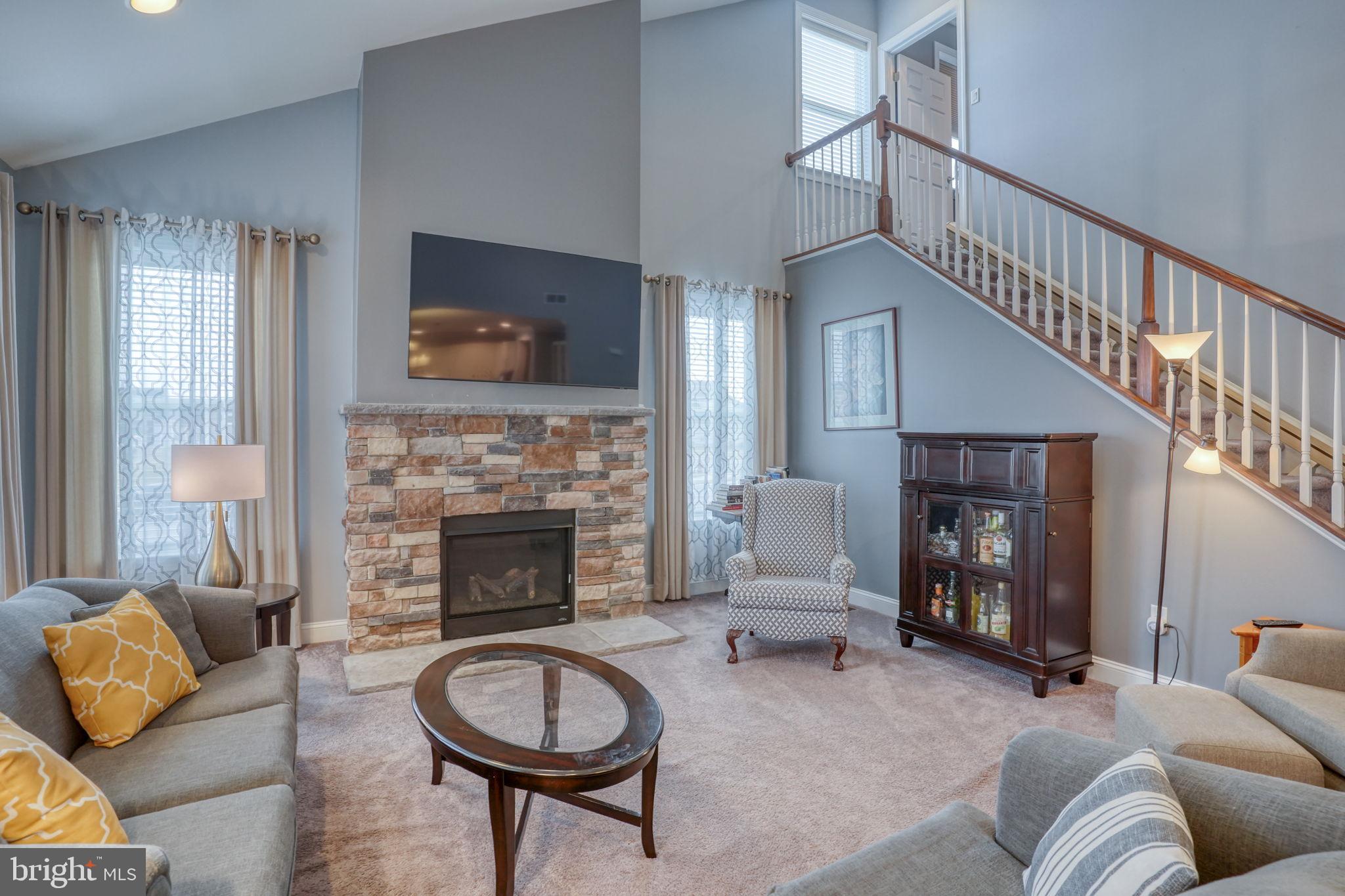 NOBLES POND - Residential