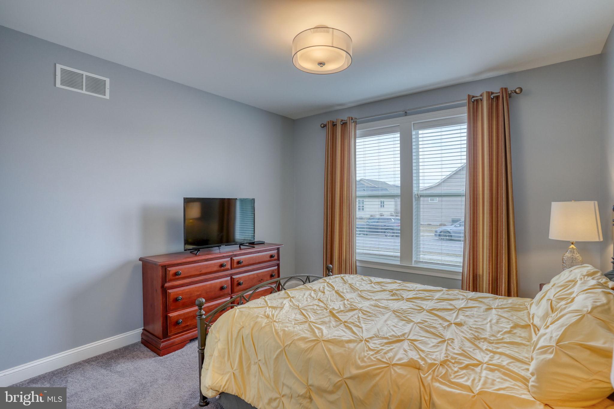 NOBLES POND - Residential