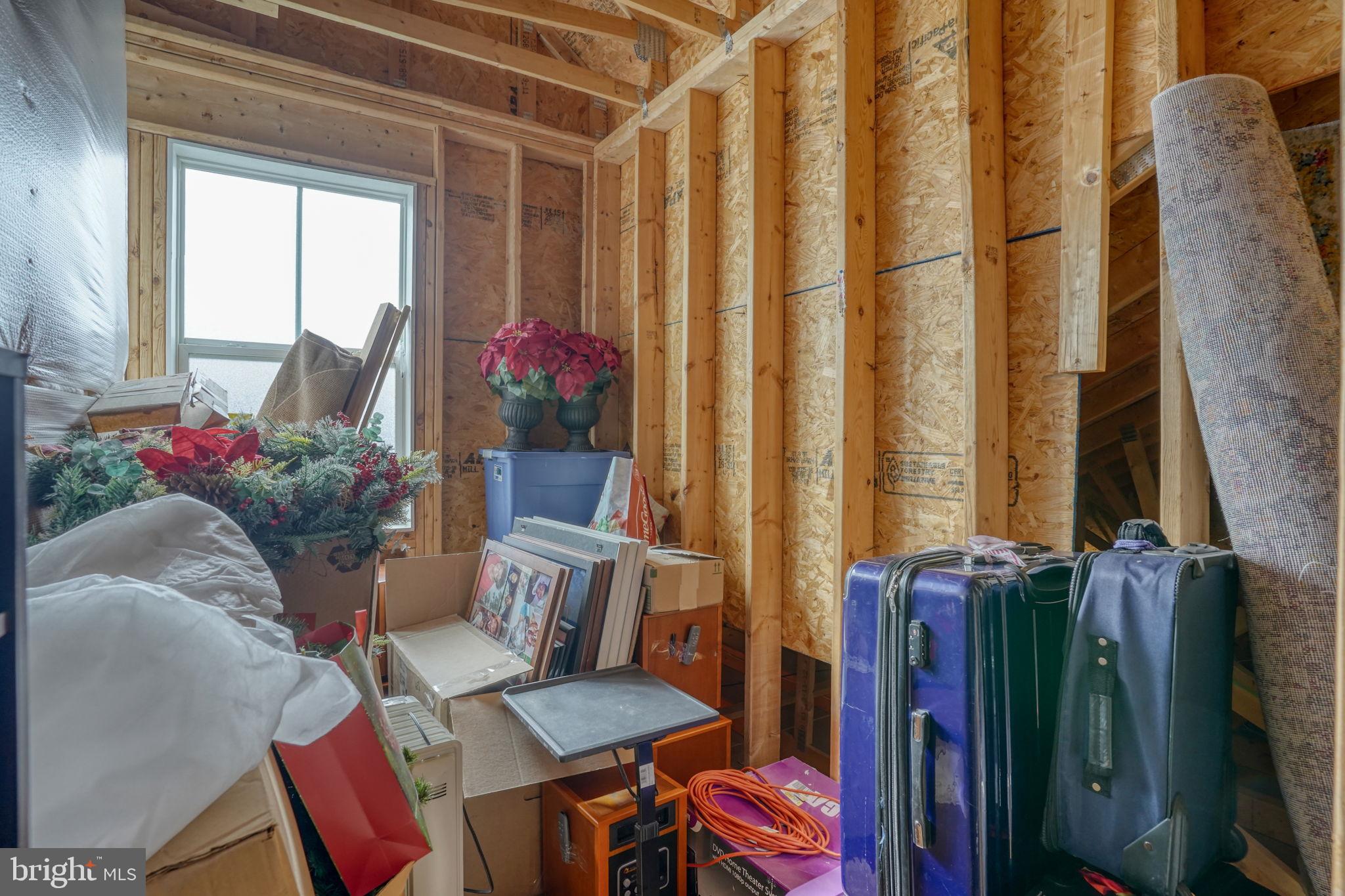 NOBLES POND - Residential