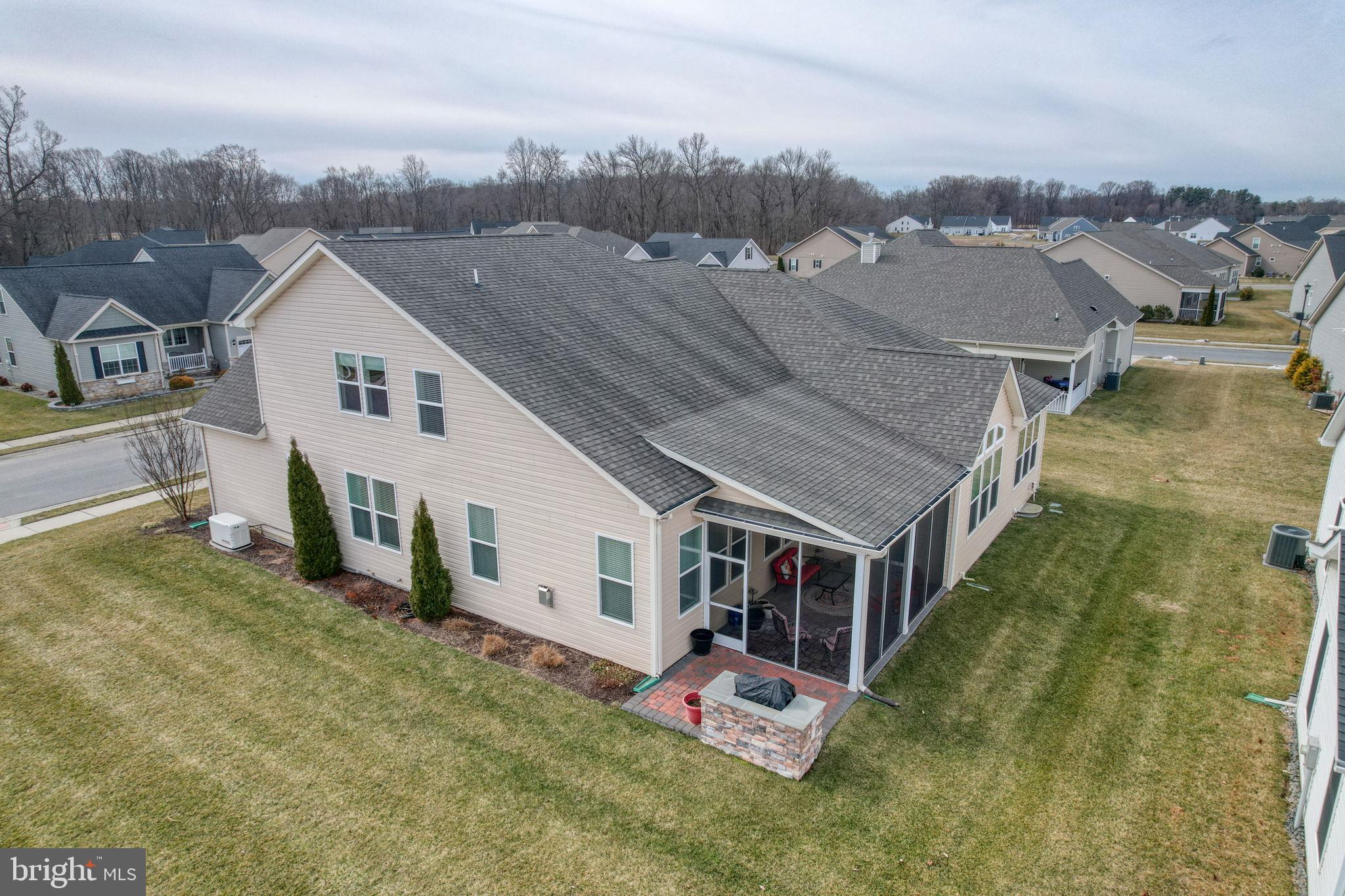 212 SKIPPING STONE LANE